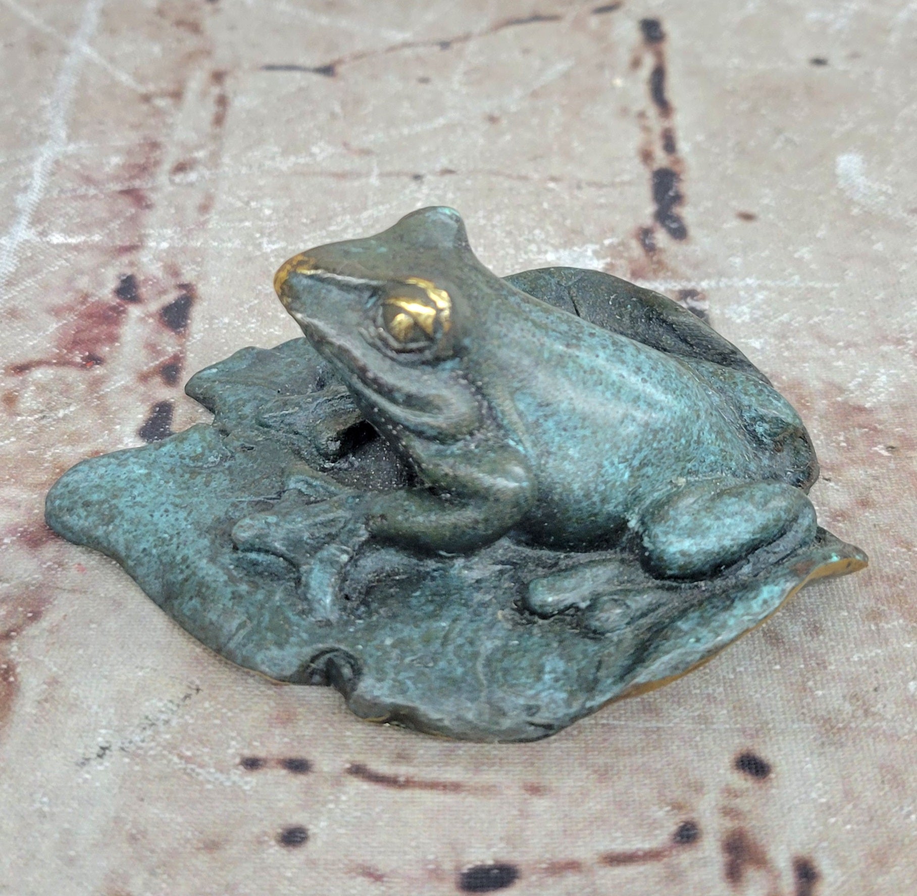 Hand Made Milo Vienna Bronze Frog Sculpture Paper Holder Home Décor