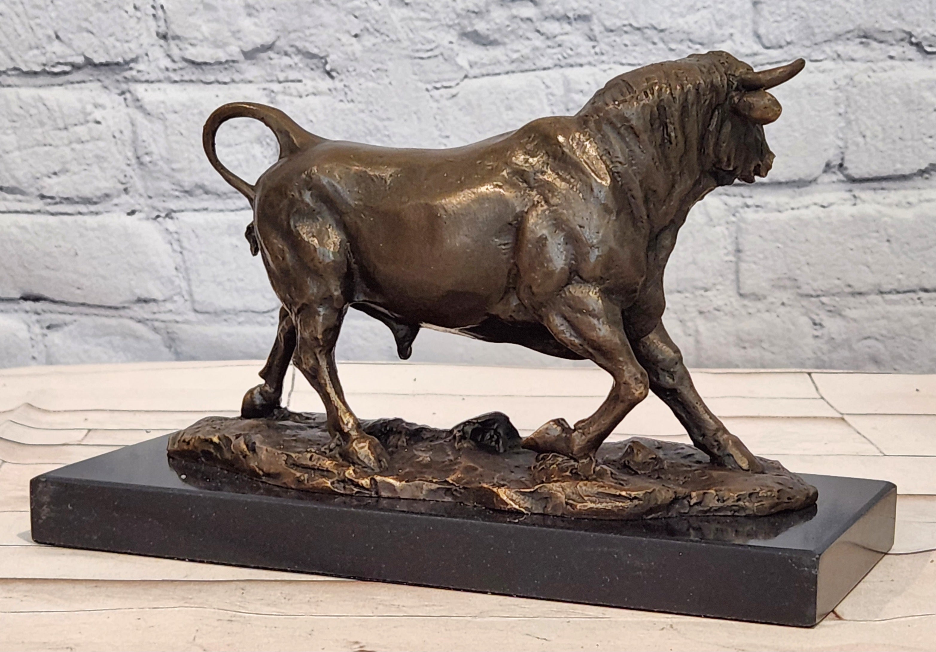 Bronze Abstract Bronze Bull Horns Statue Figurine Sculpture Stock Broker Gift