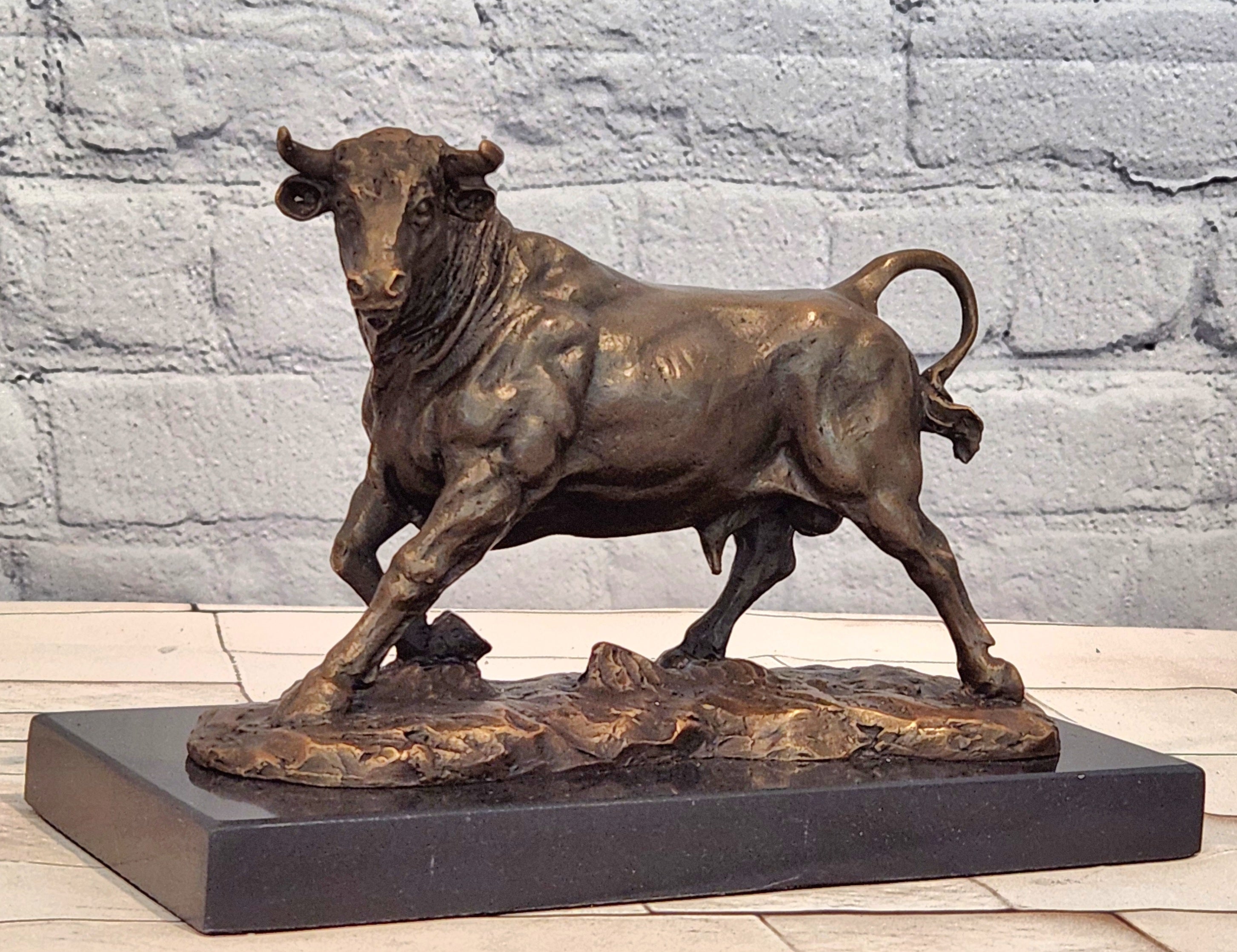Bronze Abstract Bronze Bull Horns Statue Figurine Sculpture Stock Broker Gift