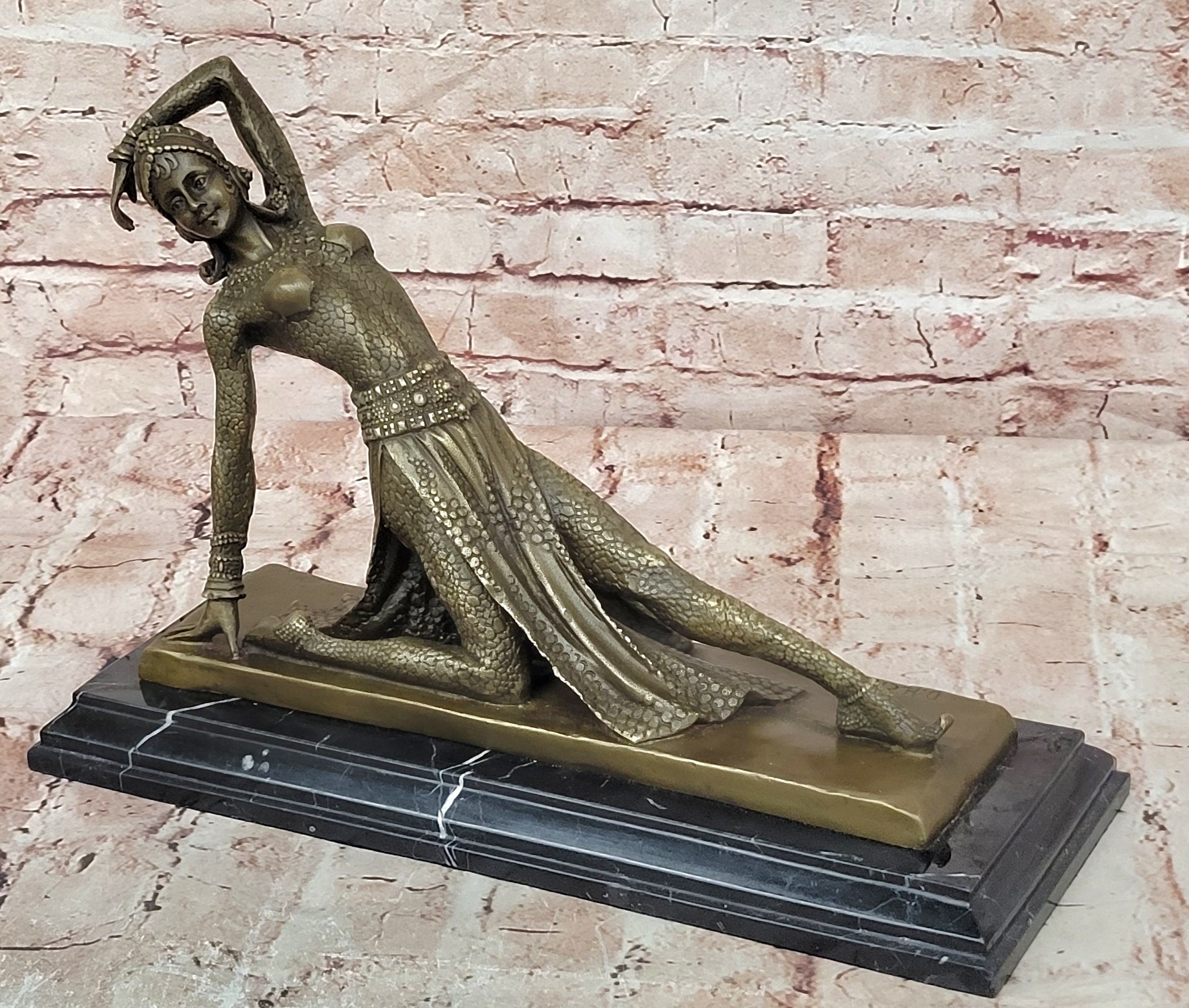 Handcrafted bronze sculpture SALE Dancer Girl Show Deco Art Hot Cast Figurine