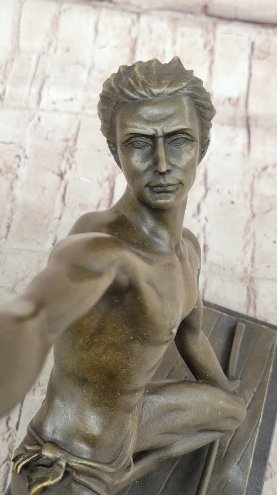 SIGNED VINTAGE POWERFUL MAN WITH BOW BRONZE SCULPTURE STATUE FIGURINE HOT CAST