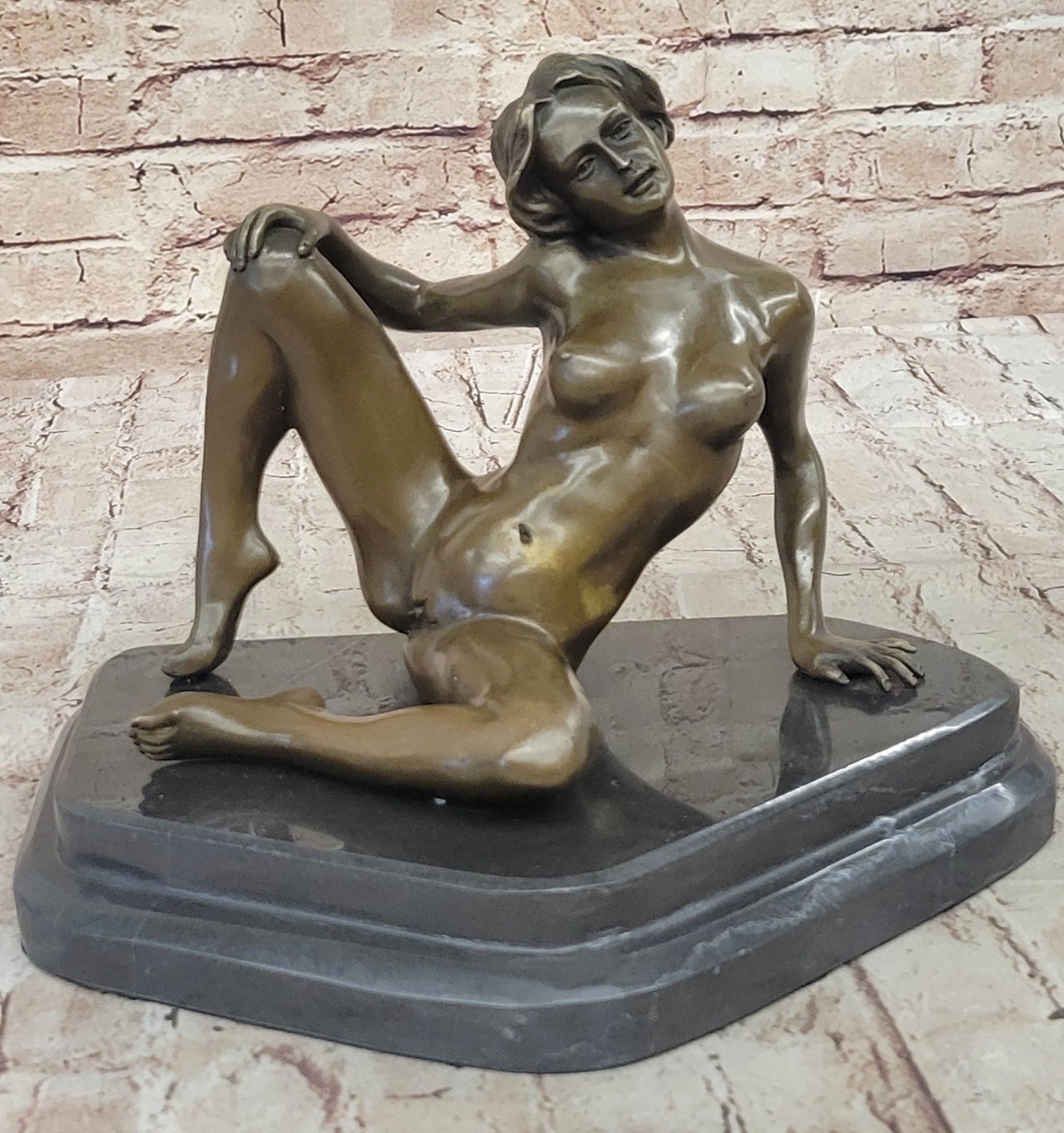 VINTAGE MID CENTURY MODRERN BRONZE SCULPTURE by NINO OLIVIONA - NUDE WOMAN DECO