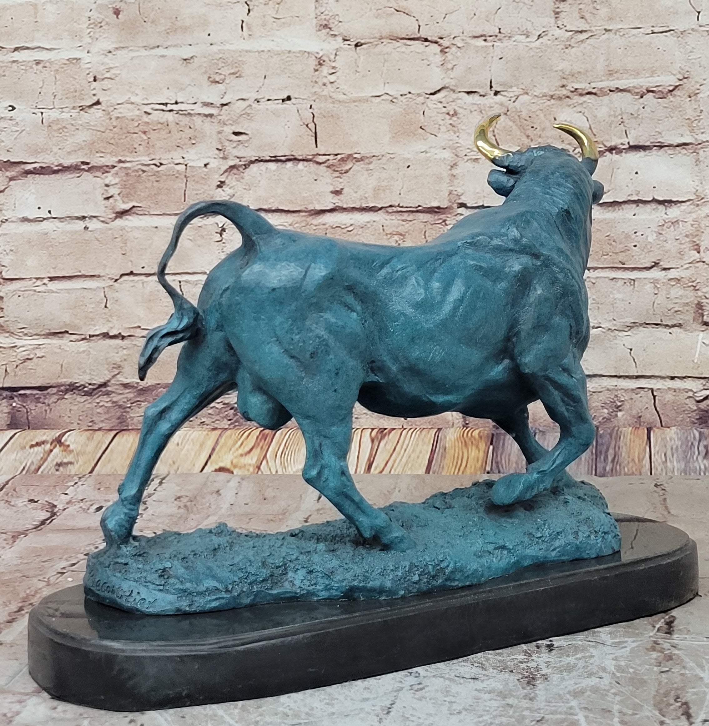PABLO PICASSO HOMMAGE - BRONZE SCULPTURE - " THE BIG BULL " - 100 % BRONZE SALE