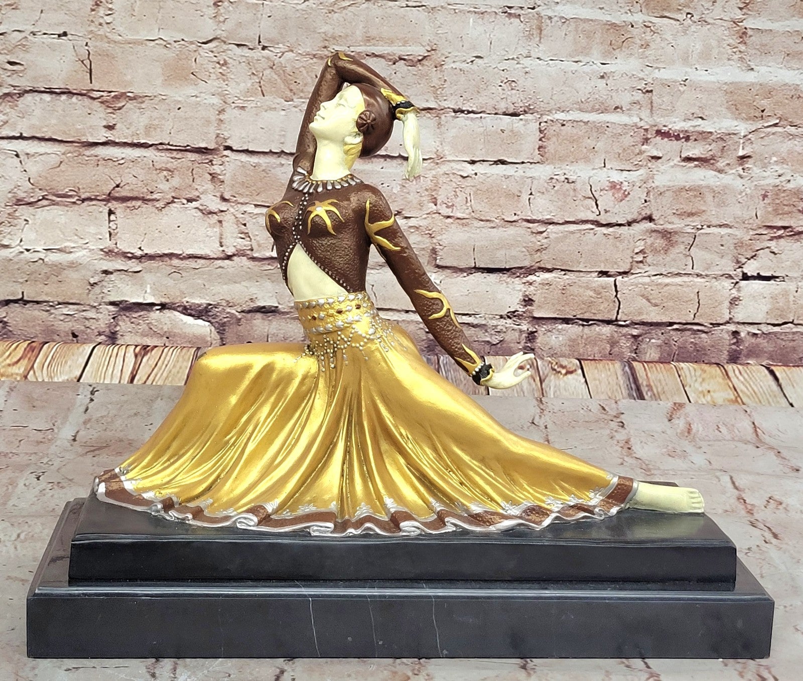 Detailed Elegance: Chiparus`s Genuine Bronze Statue - Museum Quality Artwork