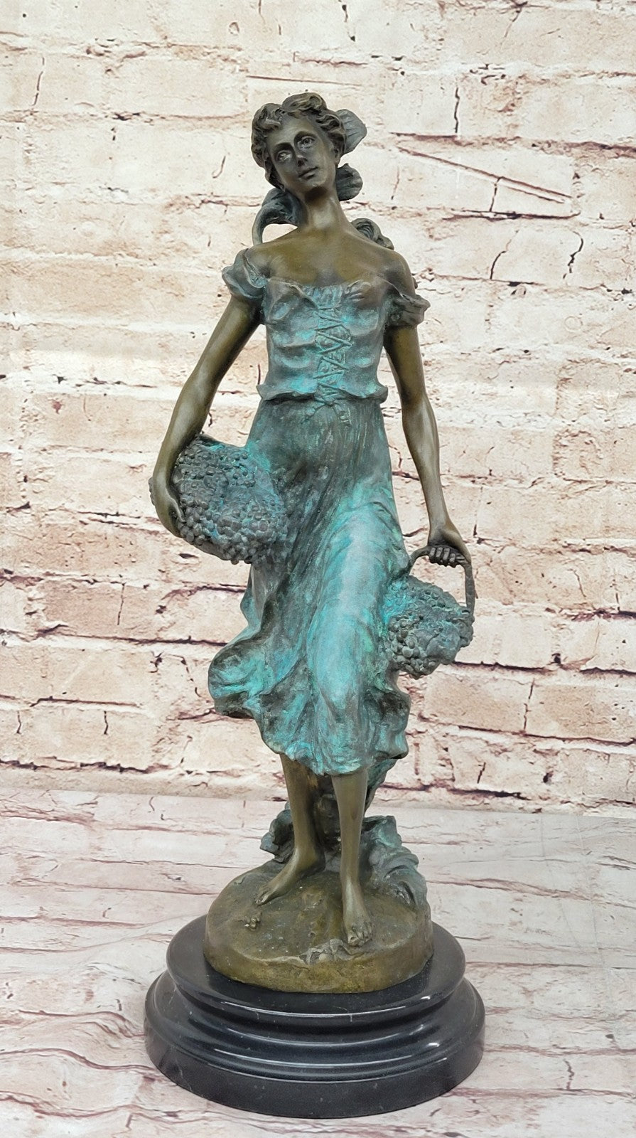 Hot Cast Bronze Thanksgiving Harvest Farmer Girl Statue Sculpture Figurine Art