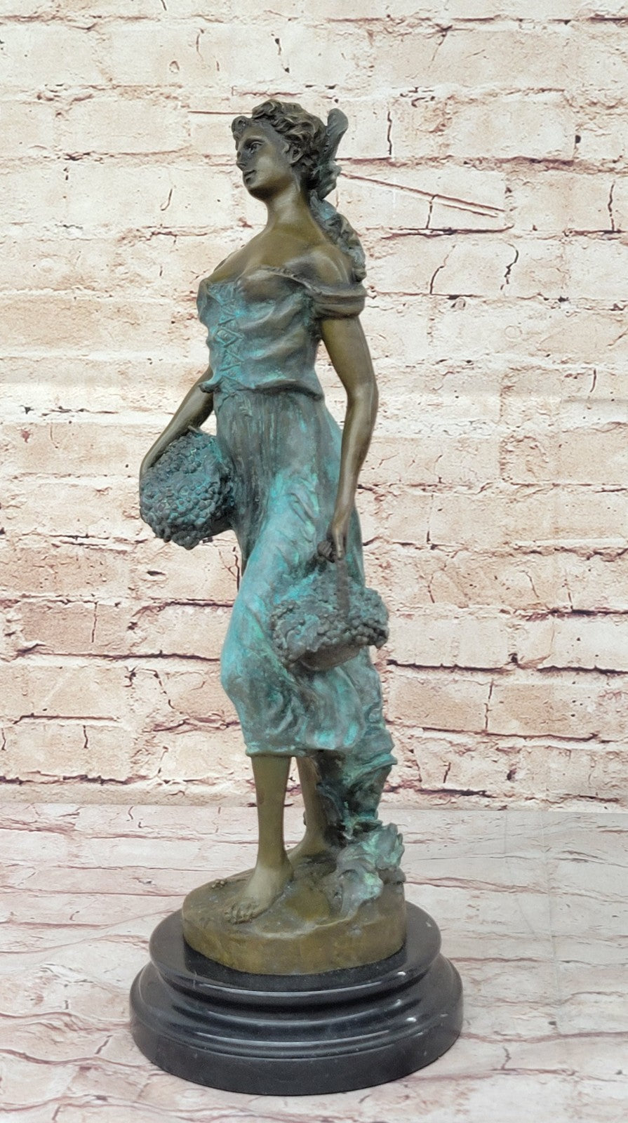 Hot Cast Bronze Thanksgiving Harvest Farmer Girl Statue Sculpture Figurine Art