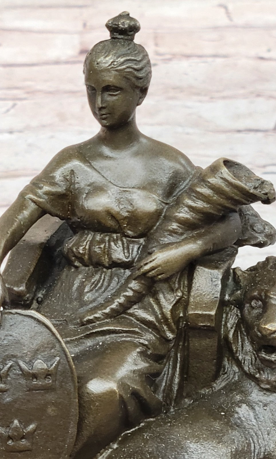 VINTAGE OPULENT BRONZE STATUE OF ROYAL WOMAN FIGURINE FIGURE SCULPTURE LADY