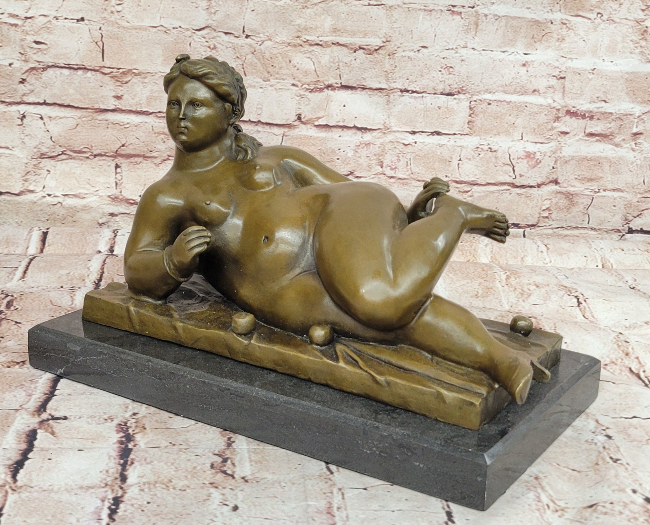 FERNANDO BOTERO BRONZE SCULPTURE CUBBY LADY LOST WAX METHODE FIGURINE FIGURE
