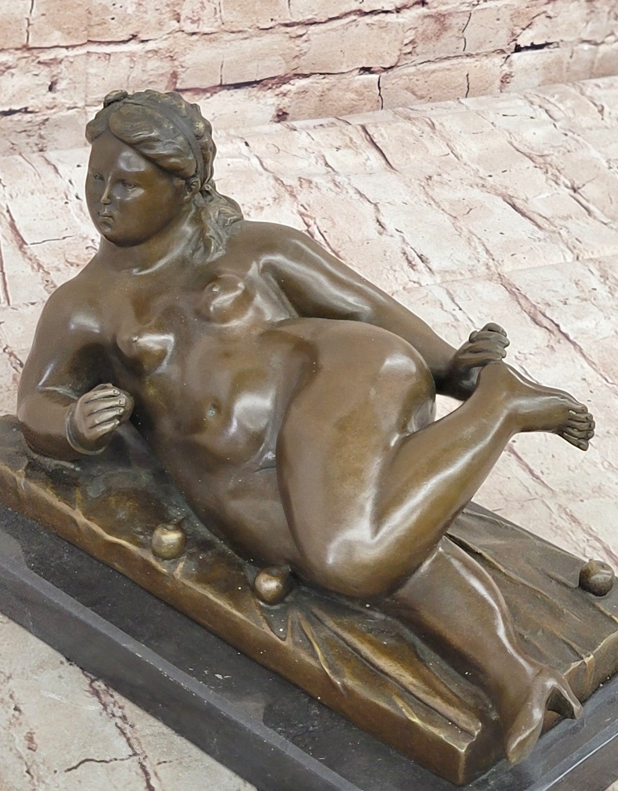 FERNANDO BOTERO BRONZE SCULPTURE CUBBY LADY LOST WAX METHODE FIGURINE FIGURE