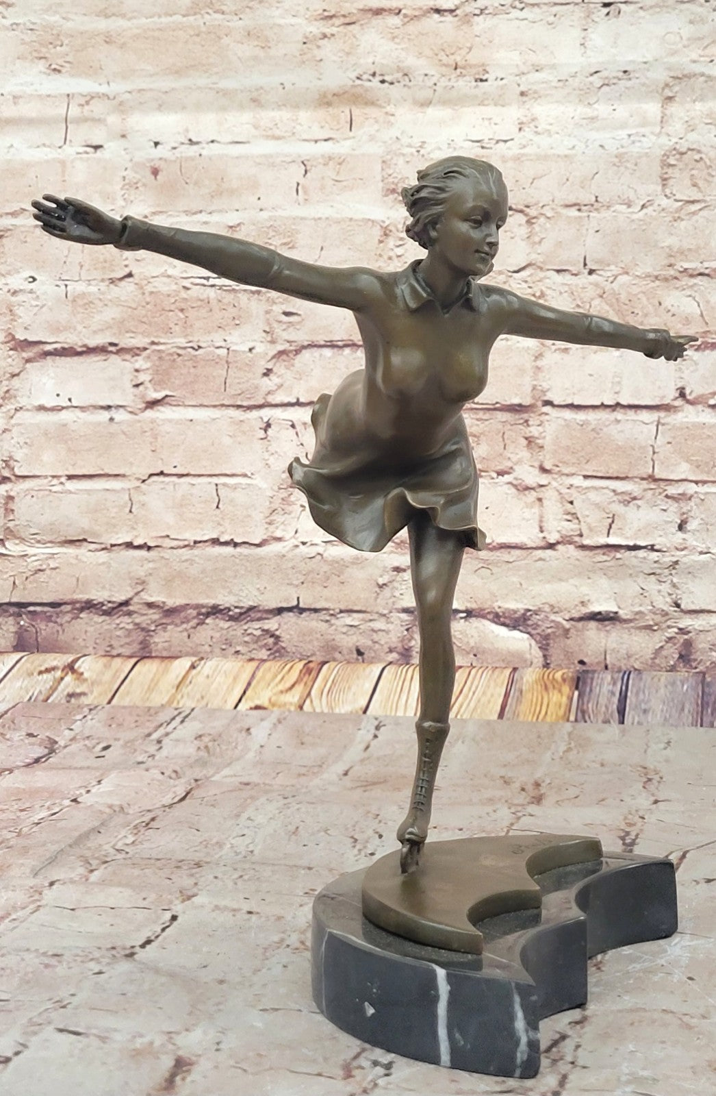 Handcrafted bronze sculpture SALE Trophy Sport Olympic Skater Ice Preiss