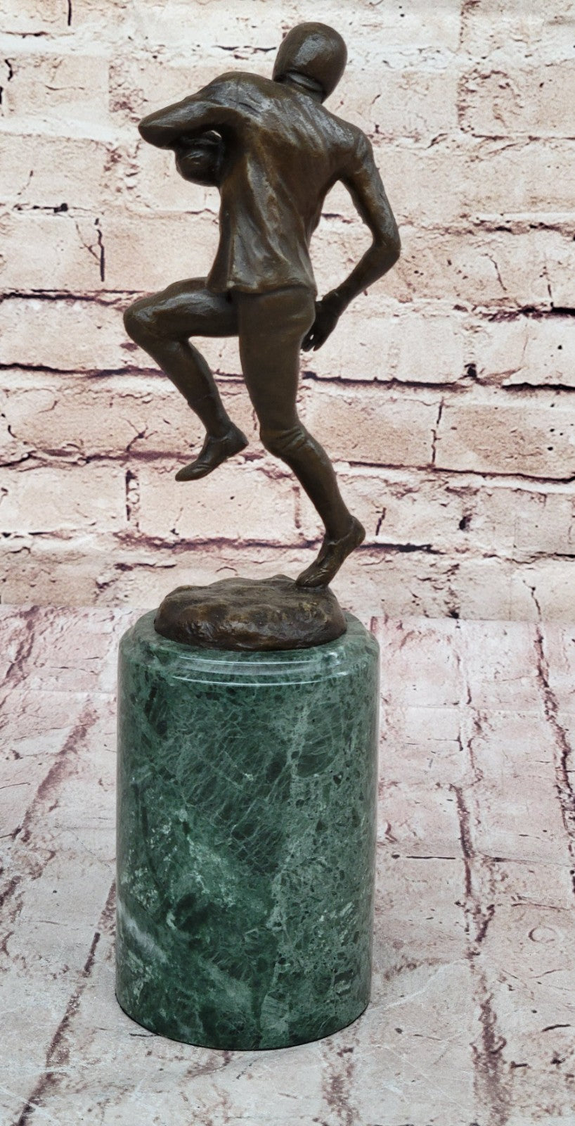Bronze Sculpture Collectible Statue Sports 100% Football Player Hot Cast Décor