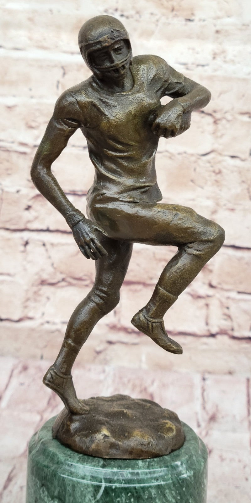 Bronze Sculpture Collectible Statue Sports 100% Football Player Hot Cast Décor