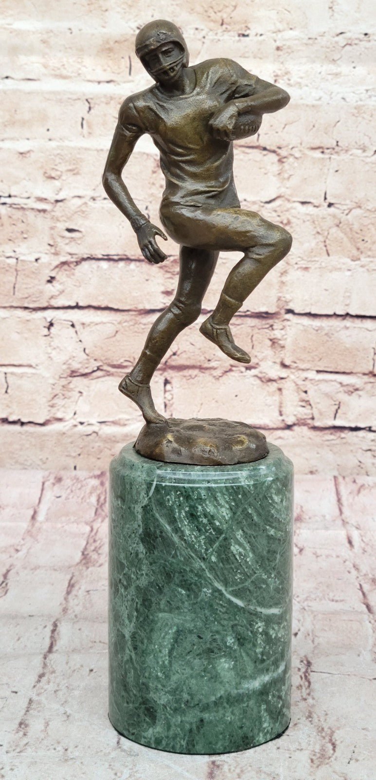 Bronze Sculpture Collectible Statue Sports 100% Football Player Hot Cast Décor
