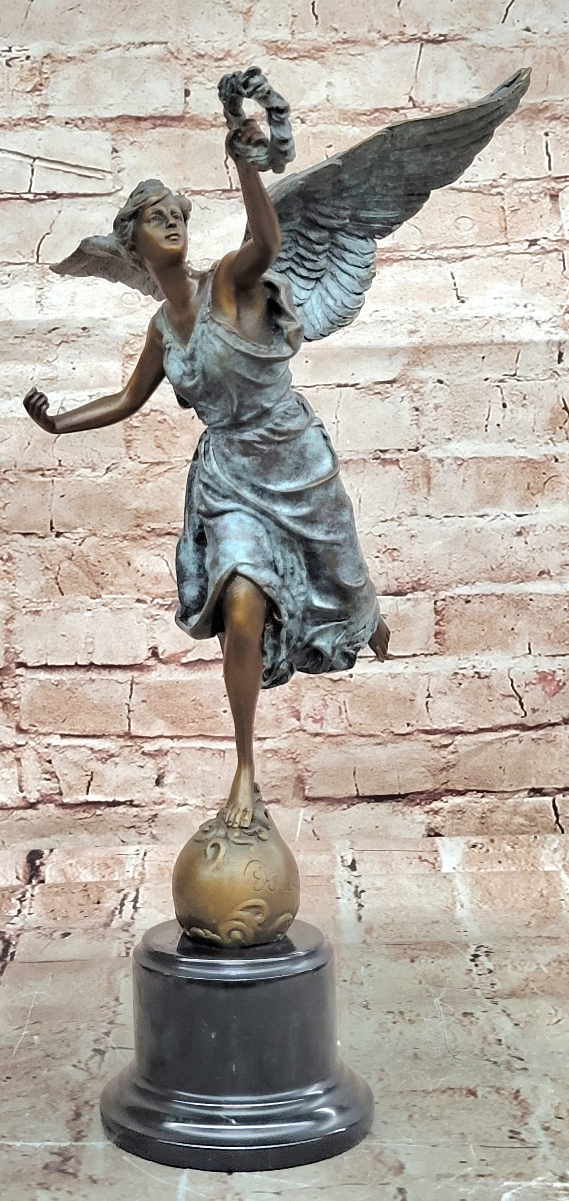 Classic Bronze Winged Victory Nike Sculpture Laurel Wreath Marble Statue