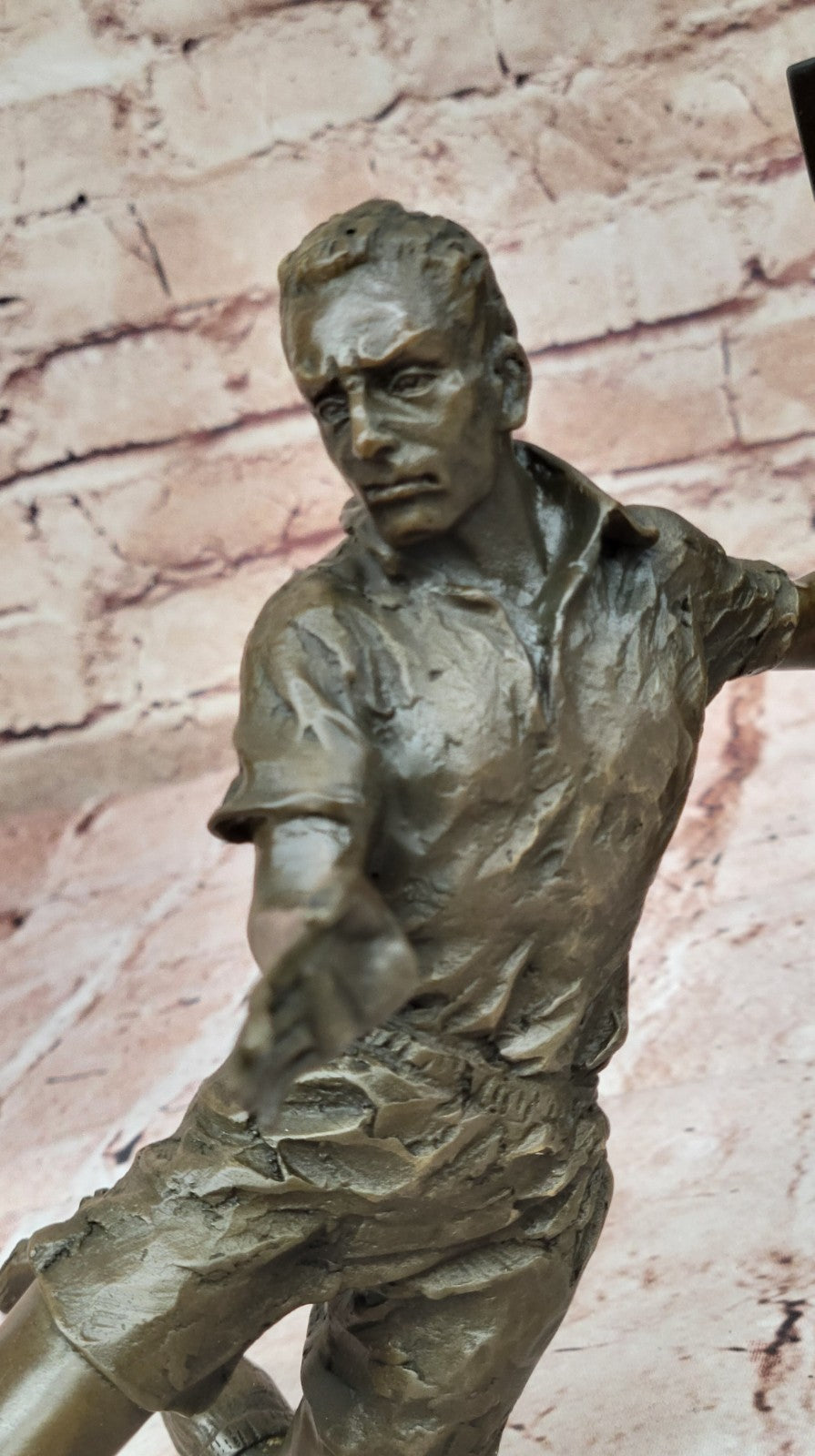 Abstract Football Player Figure Statue Decorative Soccer Player Gift and Craft