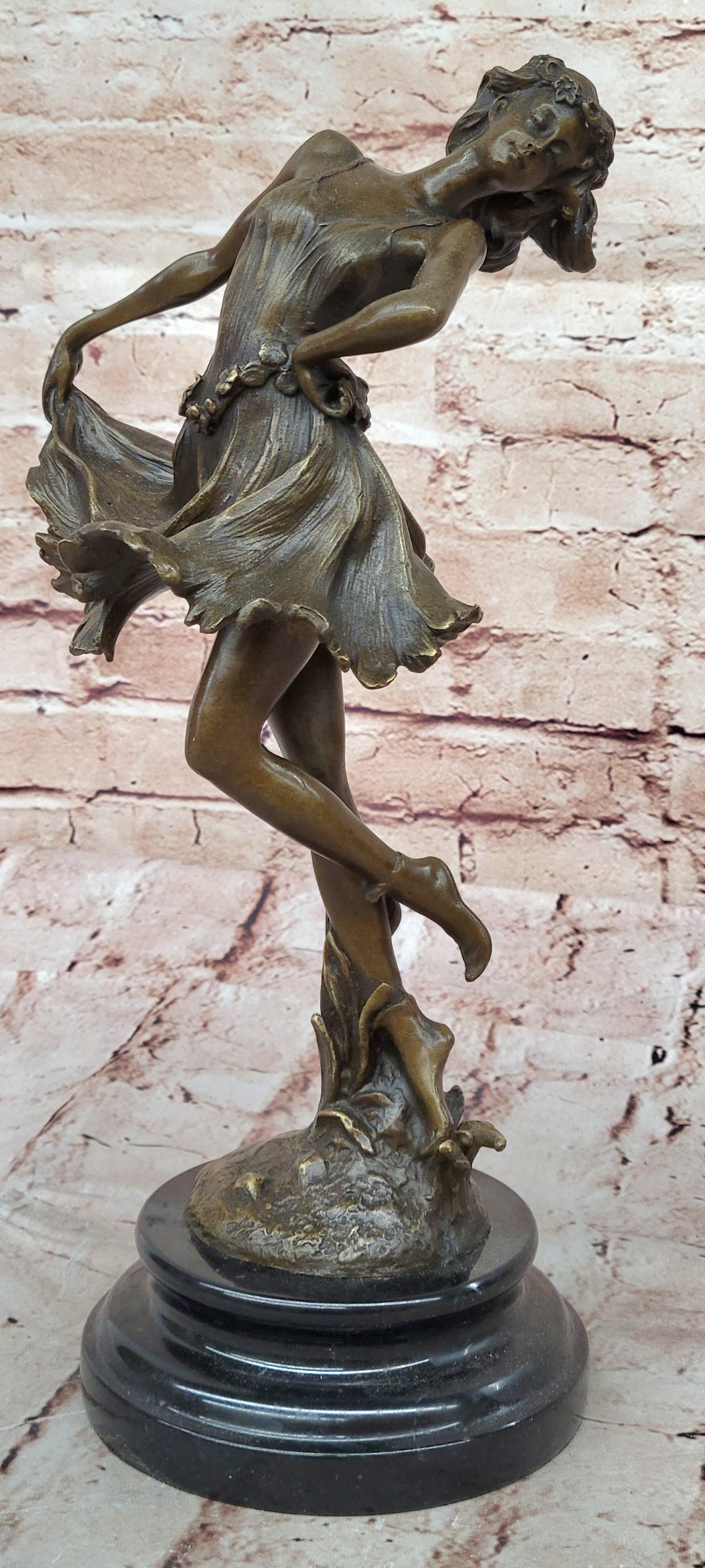 Signed Real Sexy Girl Posing 100% Bronze Sculpture Hot Cast Home Decoration Gift