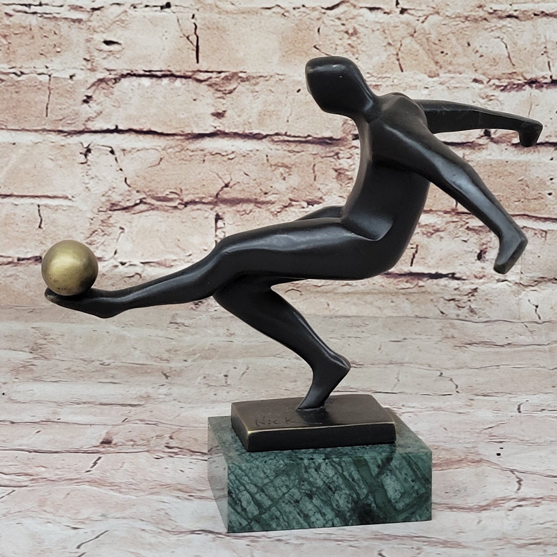 100% Real Bronze Hand Made Modern Art Trophy Soccer Player Sculpture Figurine