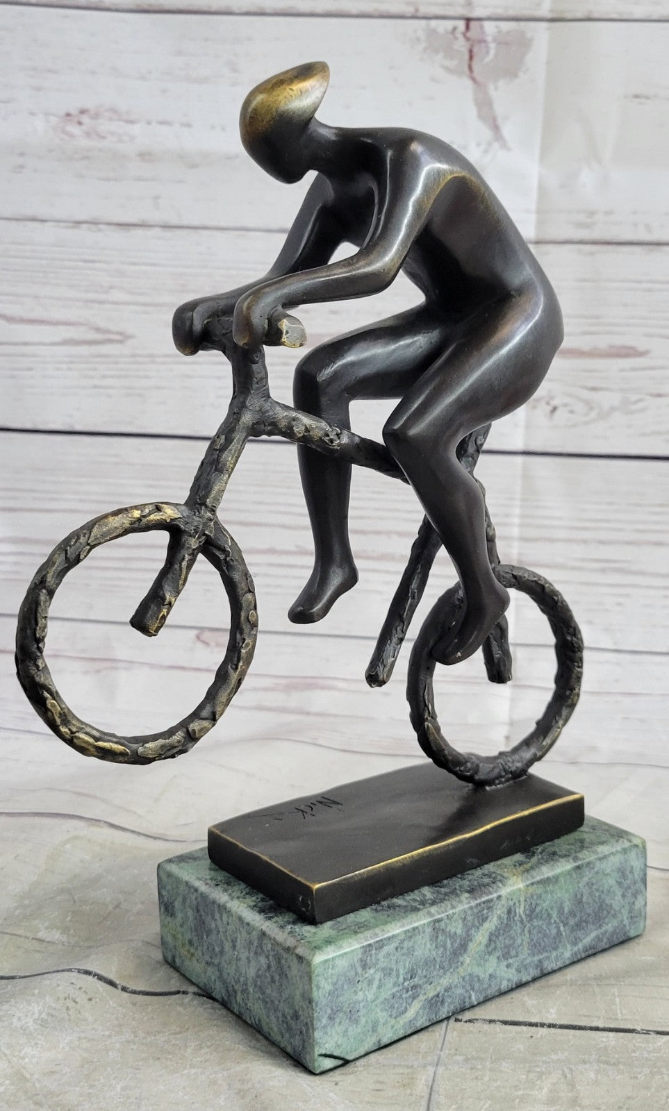 DESIGN CYCLIST SCULPTURE "RACER" decoration figure Racing bike bronze from Europ