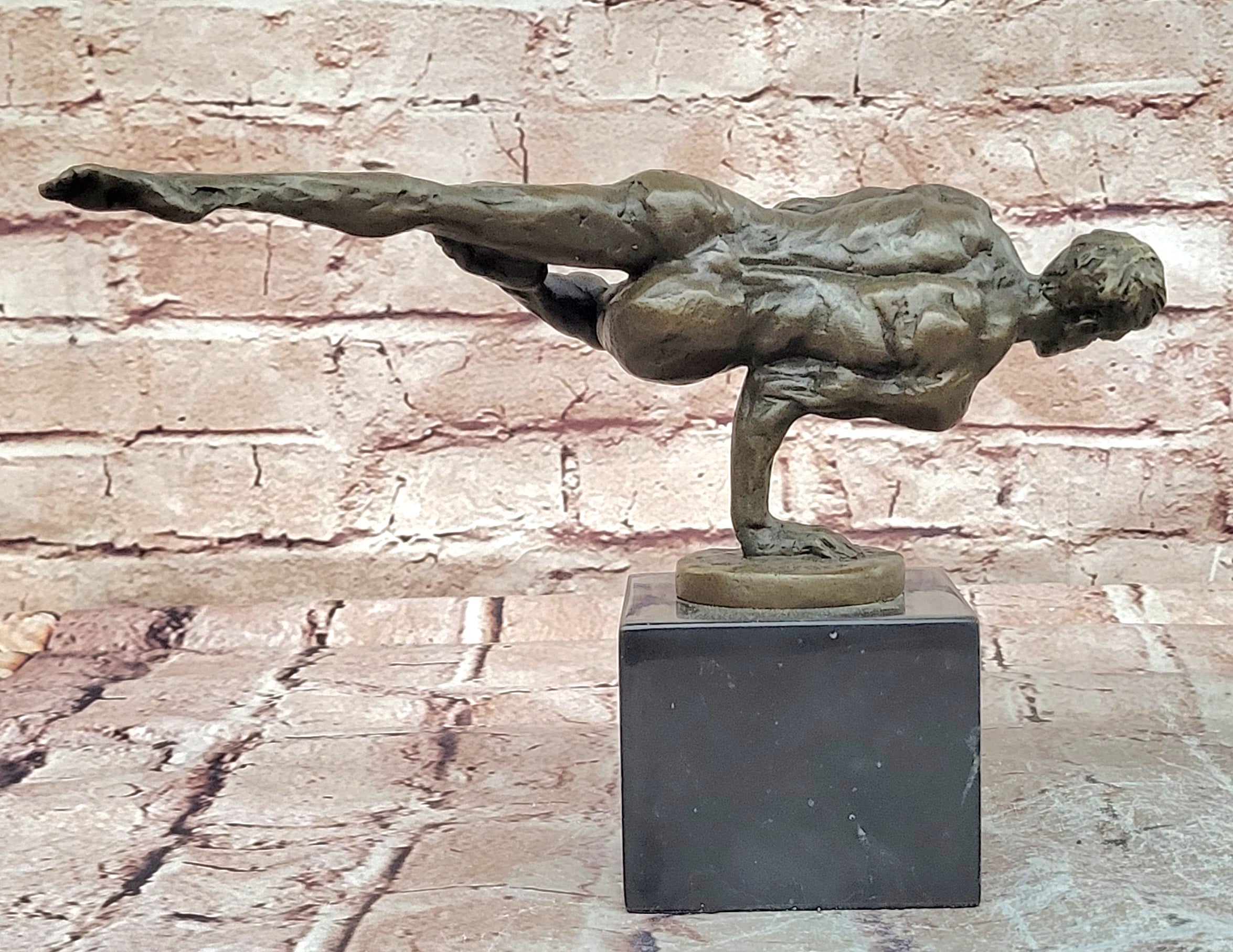 Signed Cesaro Bronze Male Nude Sculpture Bodybuilder Marble Base Collectible