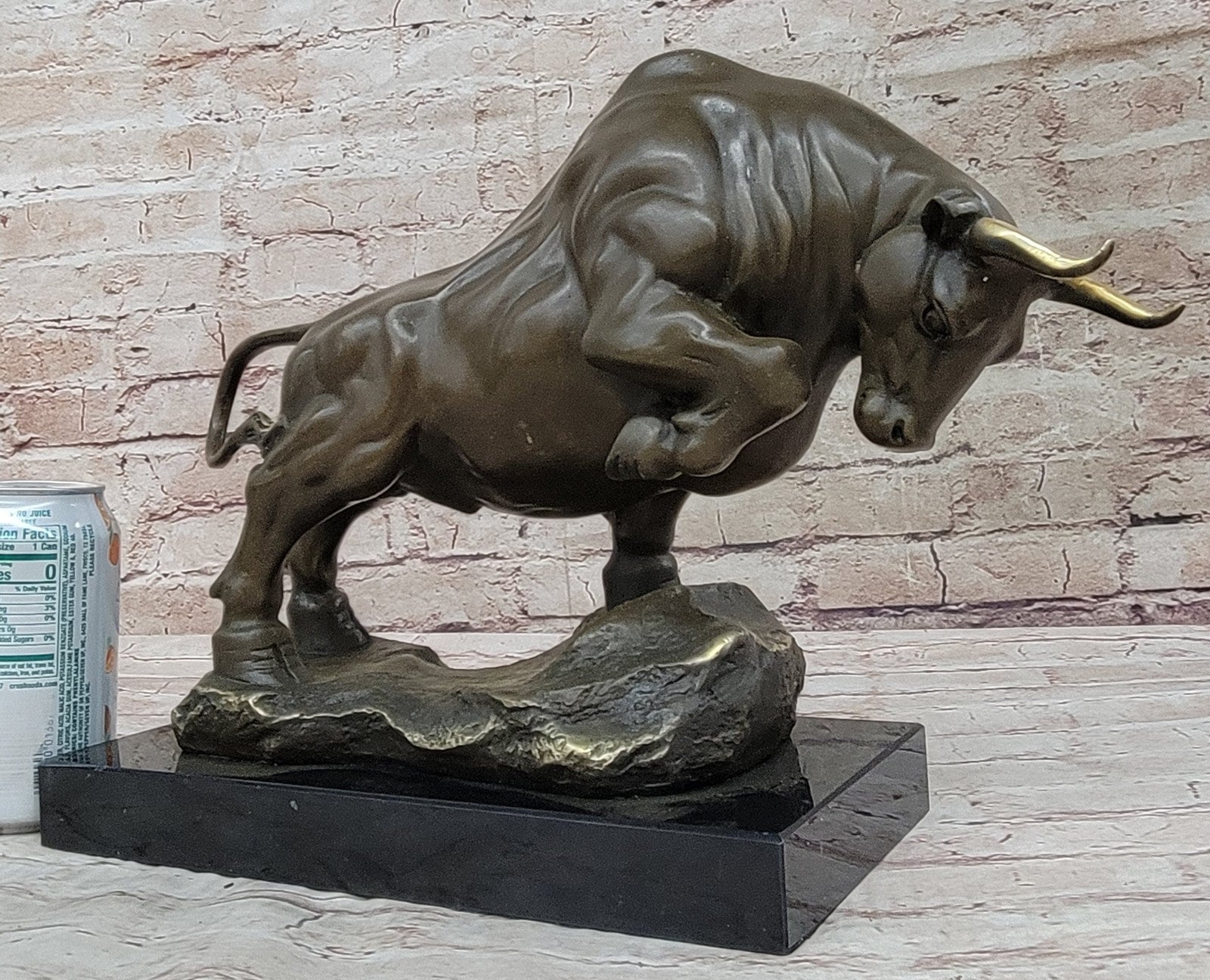 Gorgeous Special Patina Stock Market Bull Natural Wooden Base Bronze Figurine NR