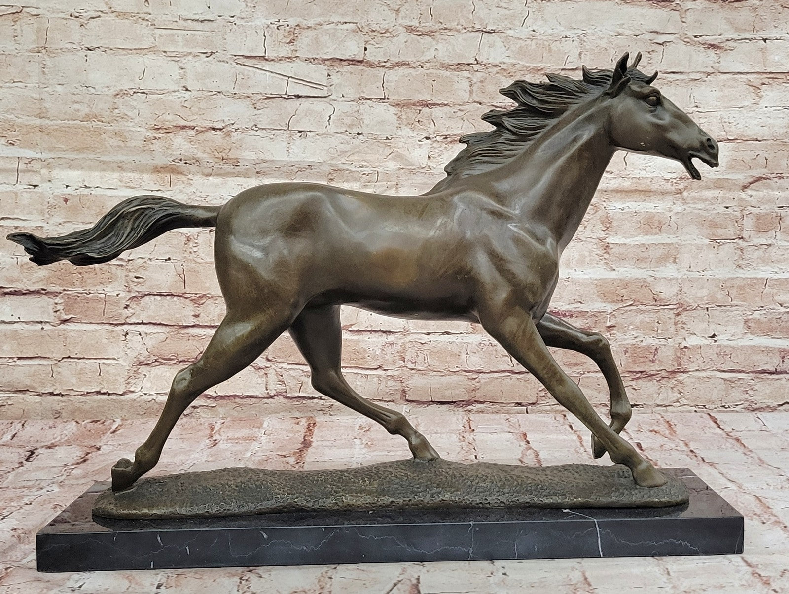 Handcrafted Detailed Genuine Bronze horse sculpture Lost Wax Method Decor