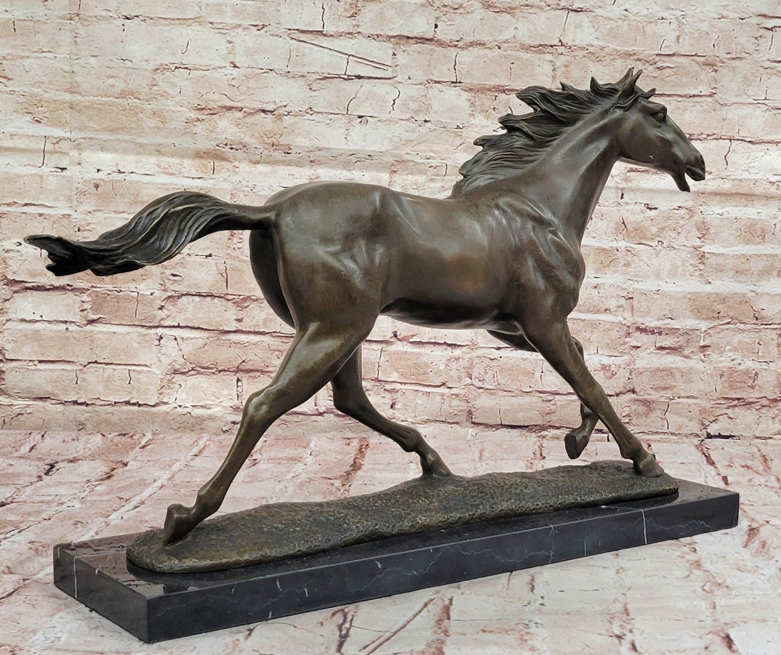 Handcrafted Detailed Genuine Bronze horse sculpture Lost Wax Method Decor