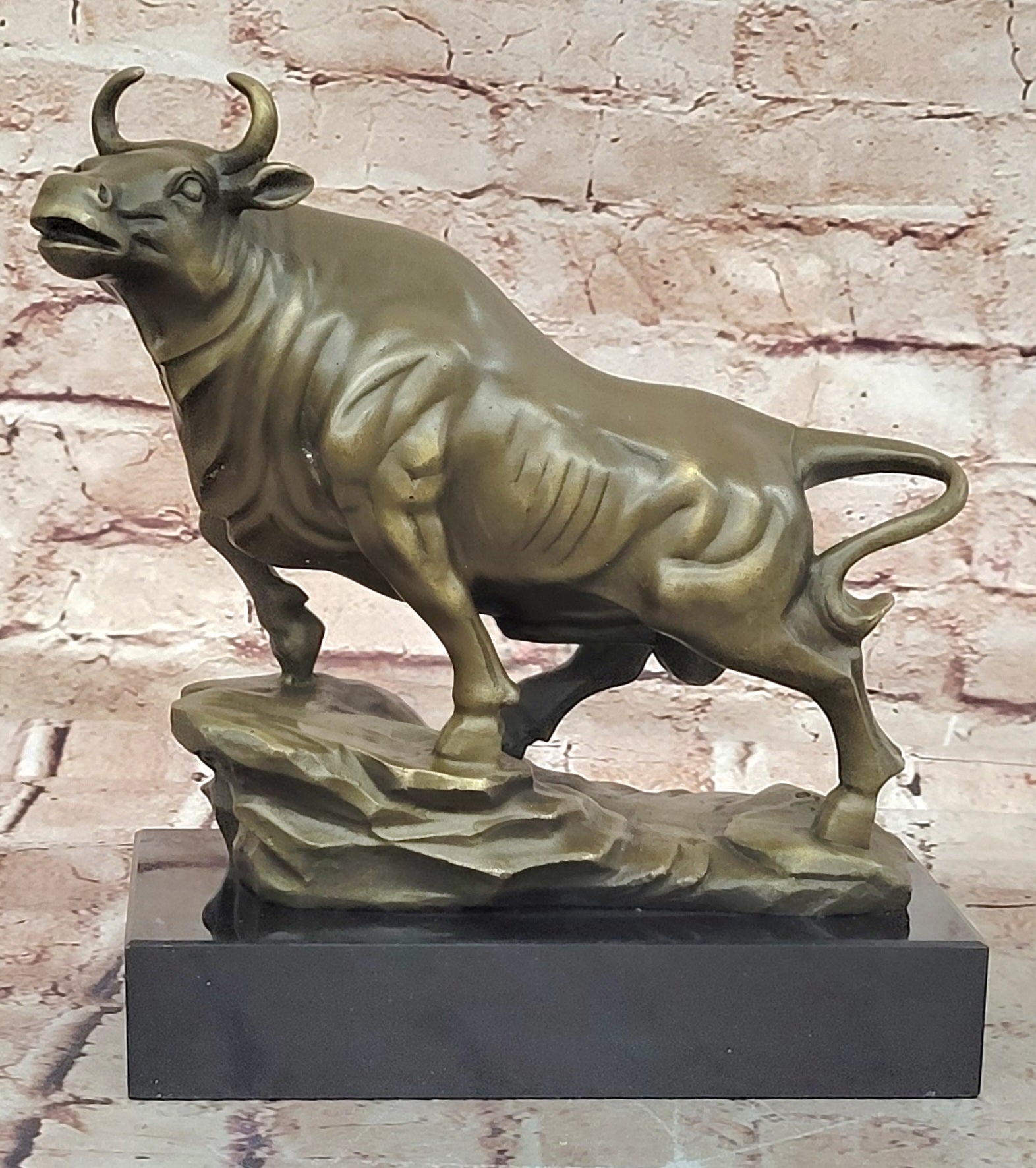 European Lost Wax Method Bronze Fengshui Bull Oxen Wealth Money Luck Sculpture