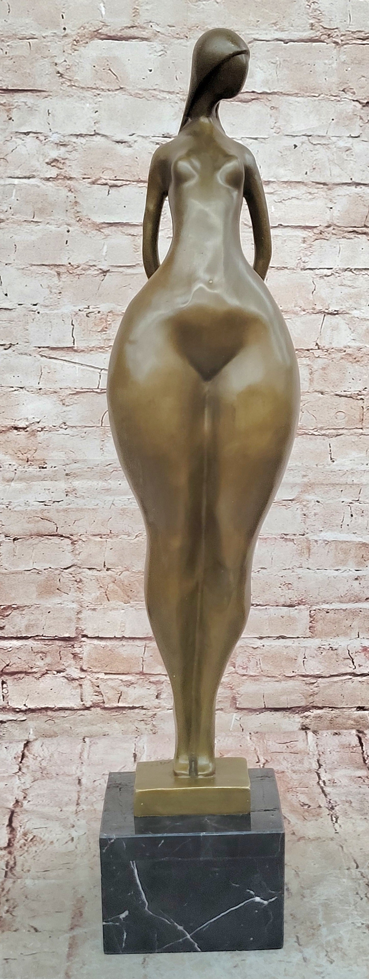 Milo Bronze Nude Female Sculpture – Abstract Modern Artwork Figurine Hot Cast