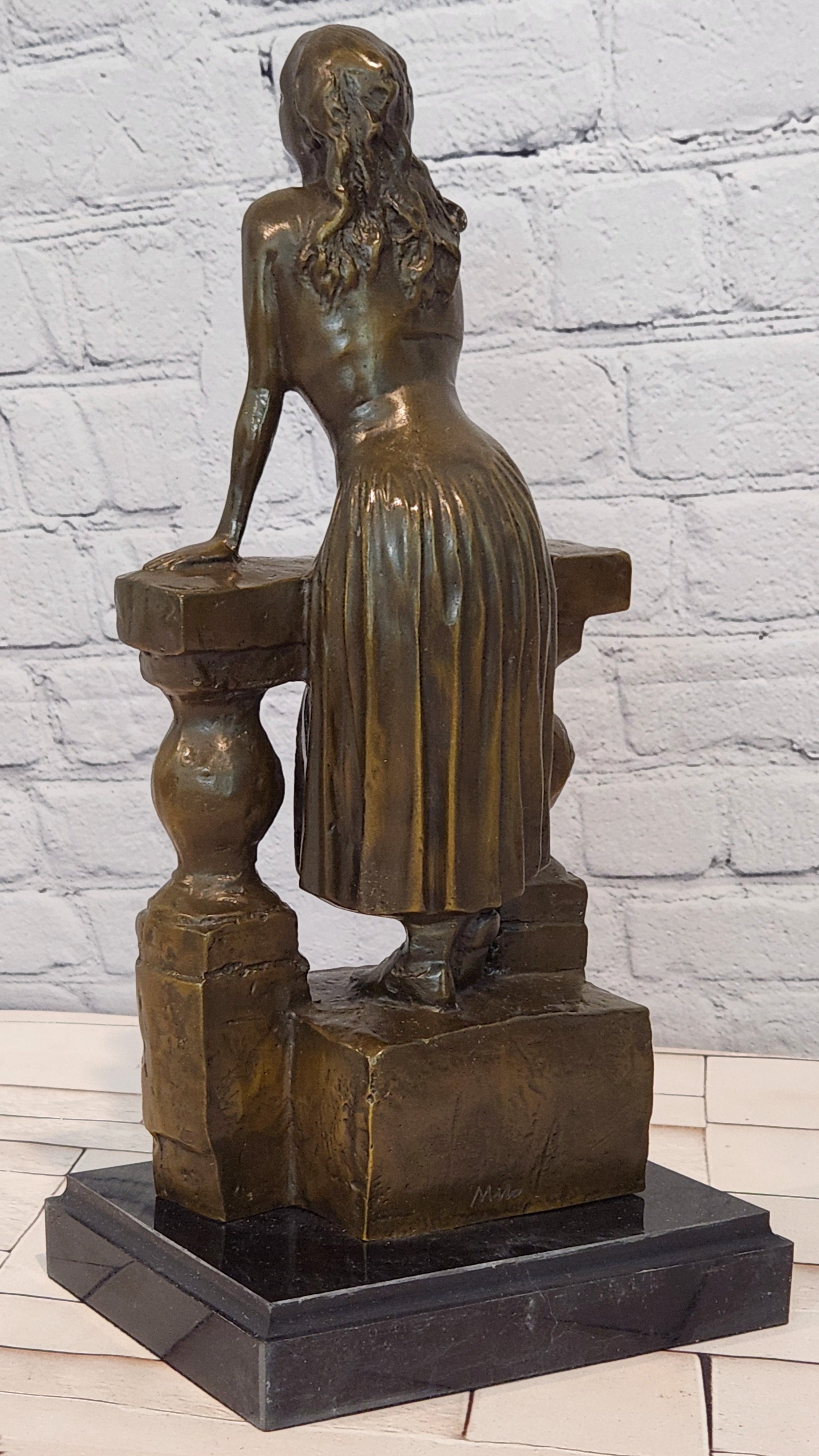 Milo Bronze Female Figure Balustrade Sculpture Hand Made Fine Artwork Statue Art