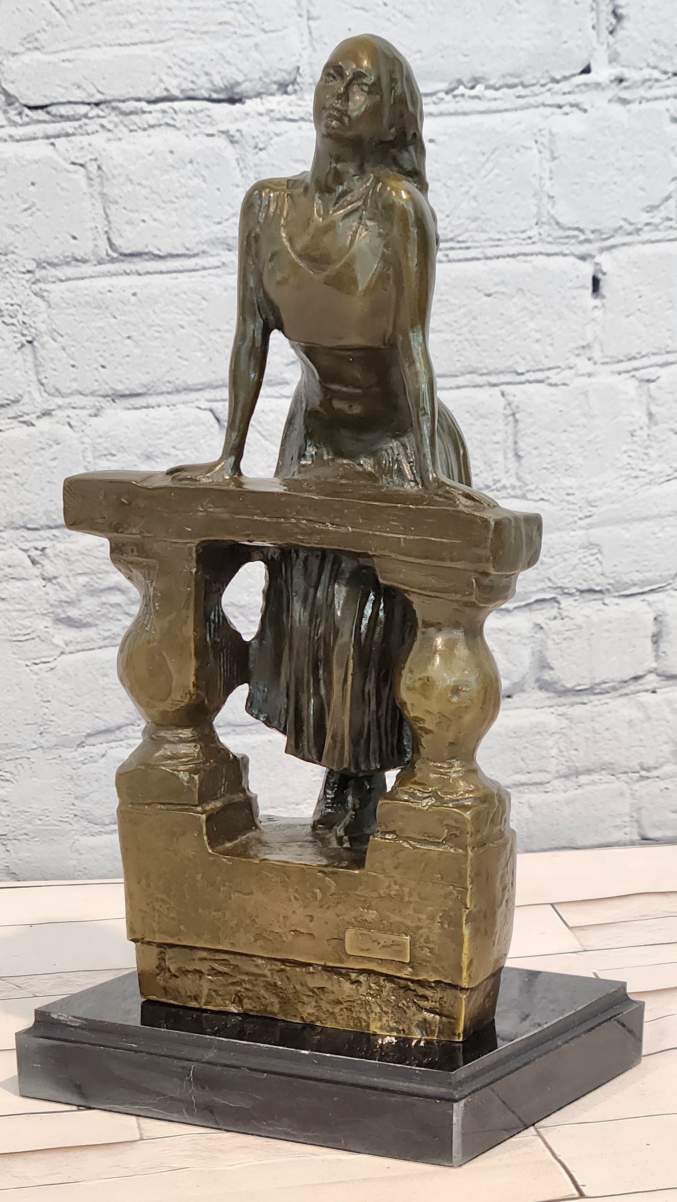 Milo Bronze Female Figure Balustrade Sculpture Hand Made Fine Artwork Statue Art