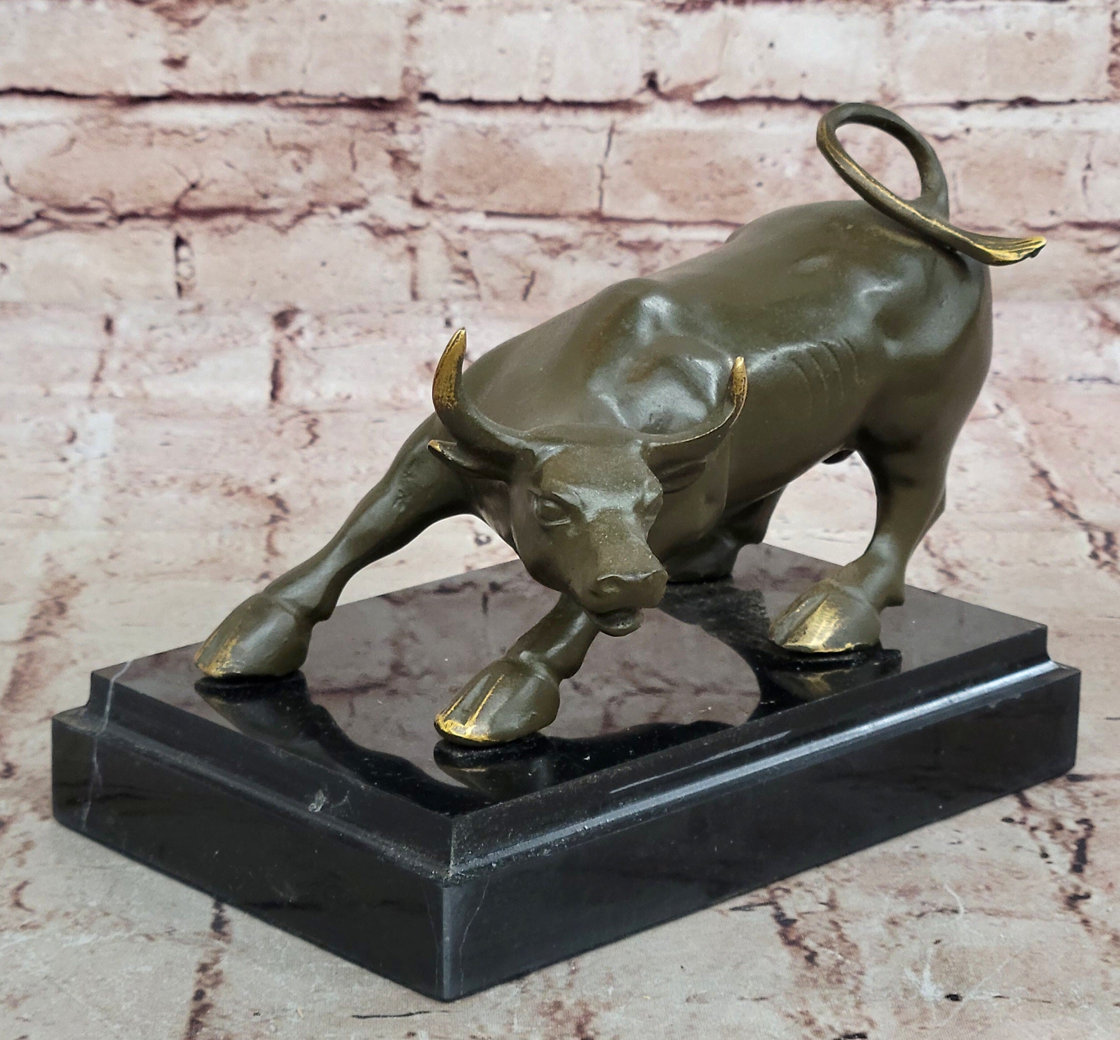 Charging Bull Figurine Bronze Statue by Milo Wall Street Art Sculpture Office Decor Gift