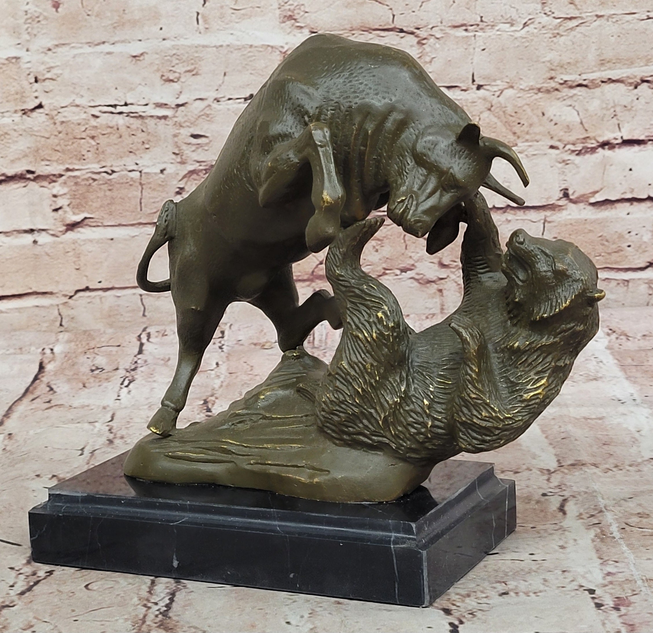 Financial Market Bull Bear Bronze Sculpture Statue Gift Wall Street Art Office Decor