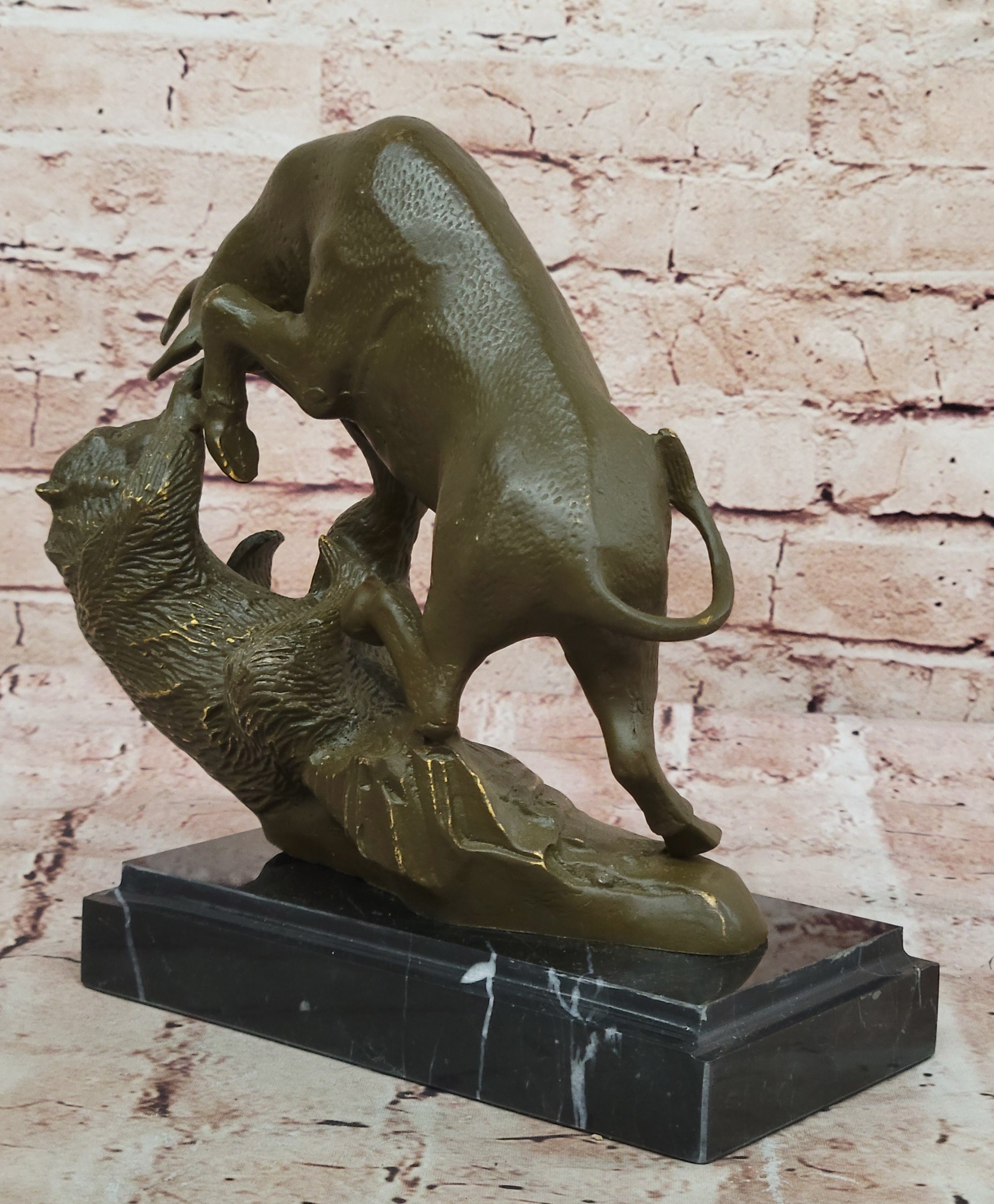 Financial Market Bull Bear Bronze Sculpture Statue Gift Wall Street Art Office Decor