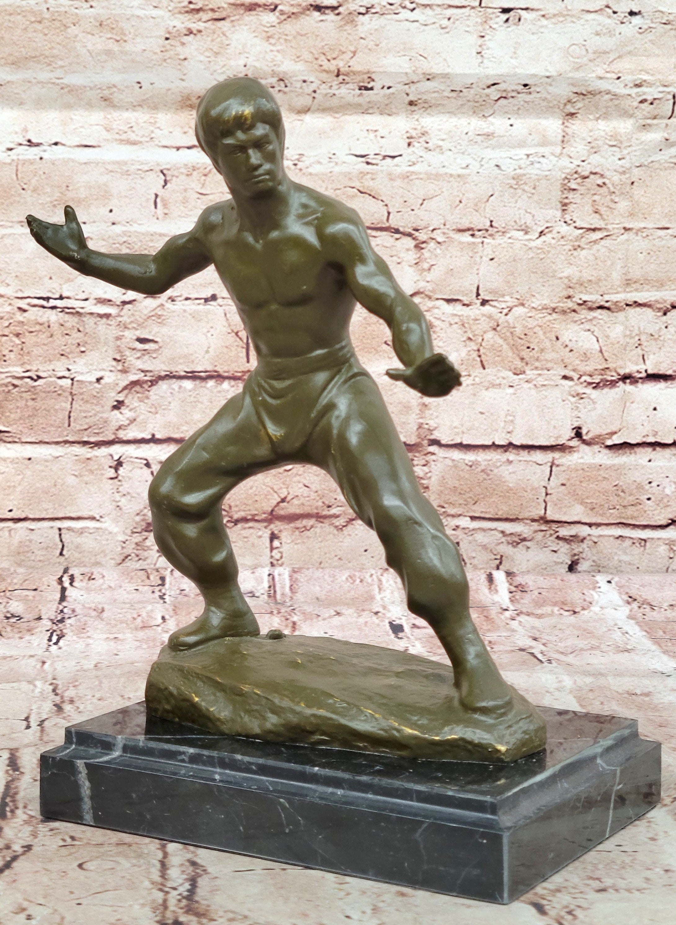Mavchi Signed Bruce Lee Sculpture Bronze Statue Martial Arts Icon Home Office Decor