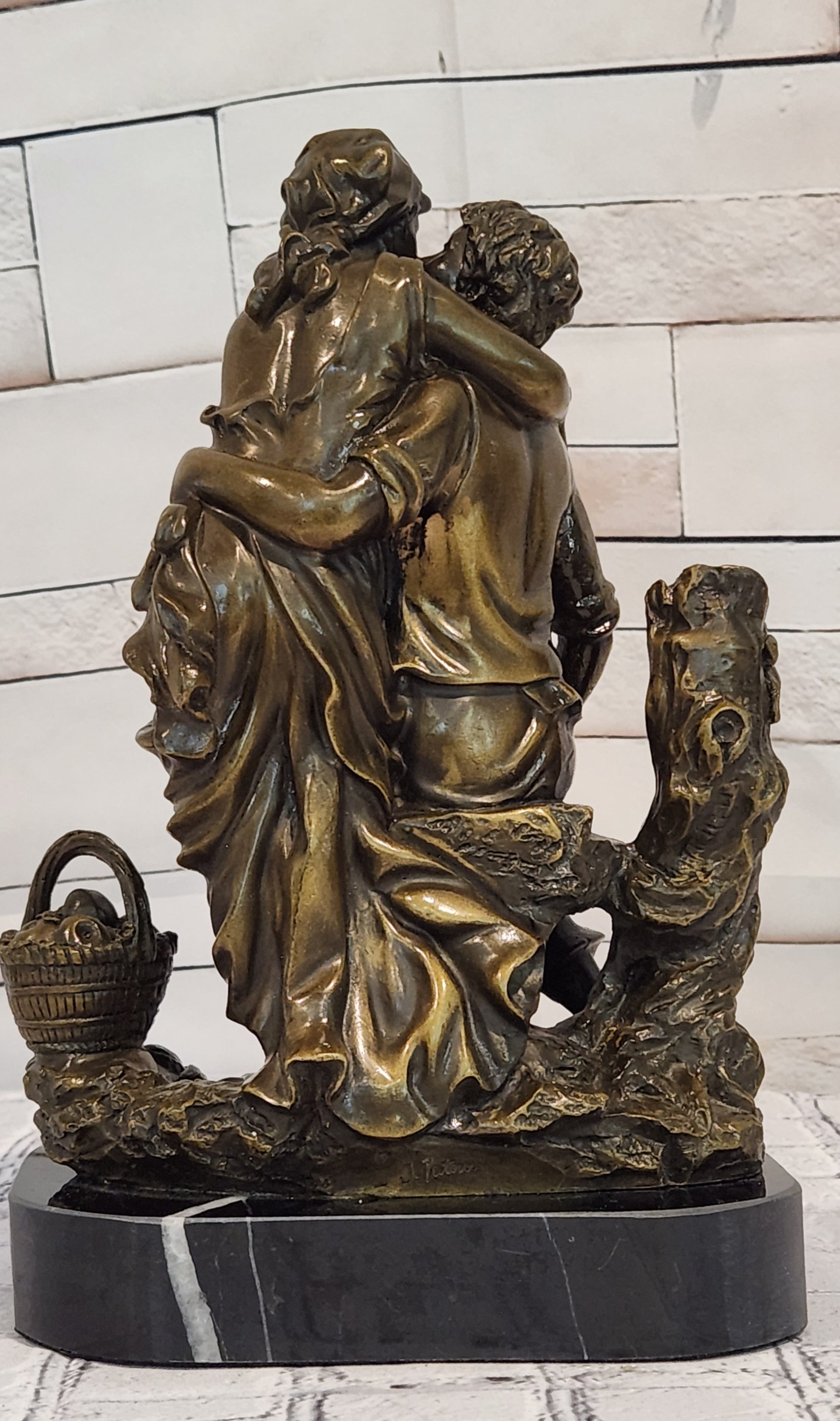 Patoue Bronze Lovers Embrace Sculpture Romantic Art Nouveau Museum Quality Figurine