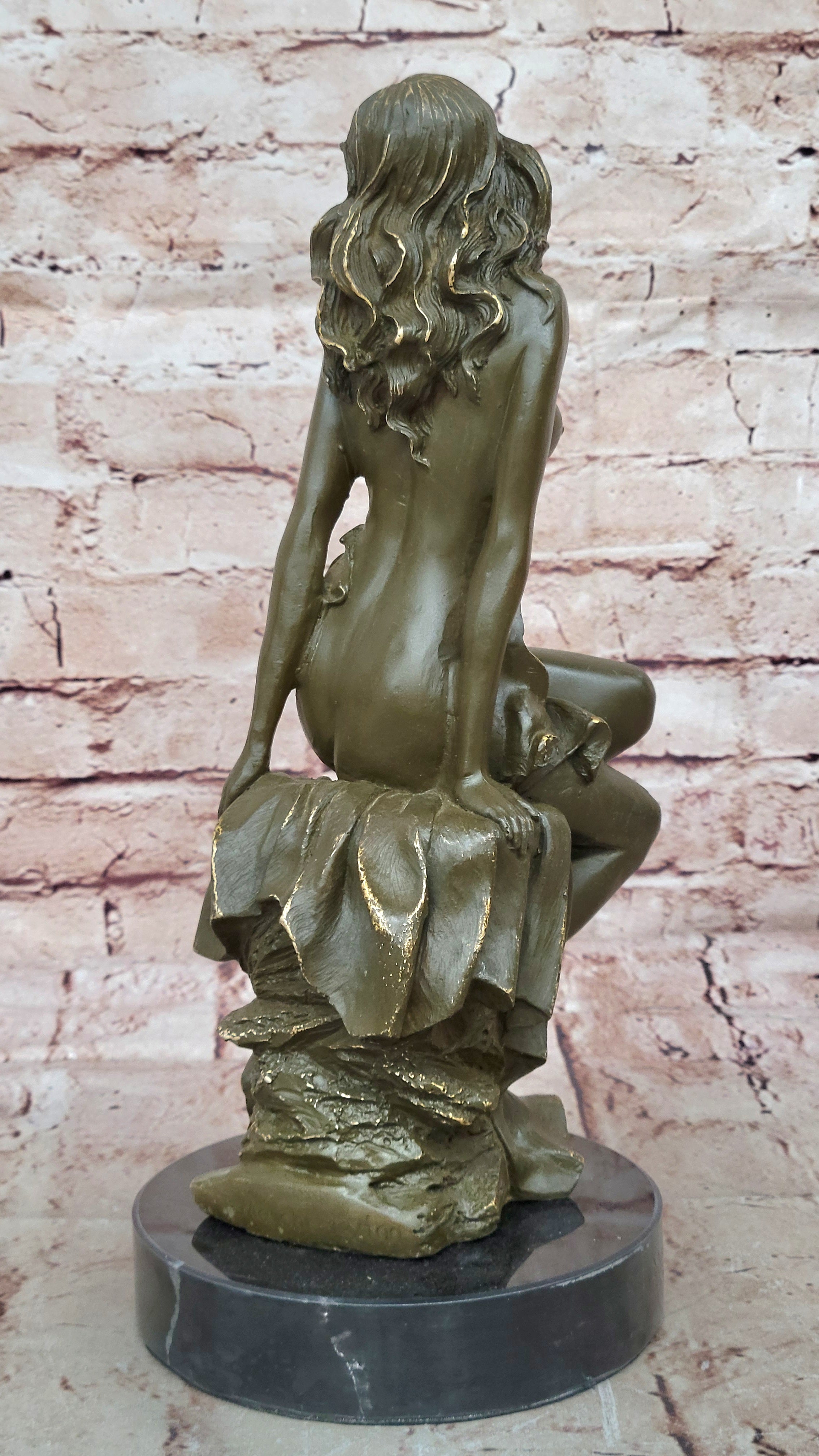 Roman Goddess Venus Bronze Figurine Hot Cast Female Statue Signed by Mavchi Collectible