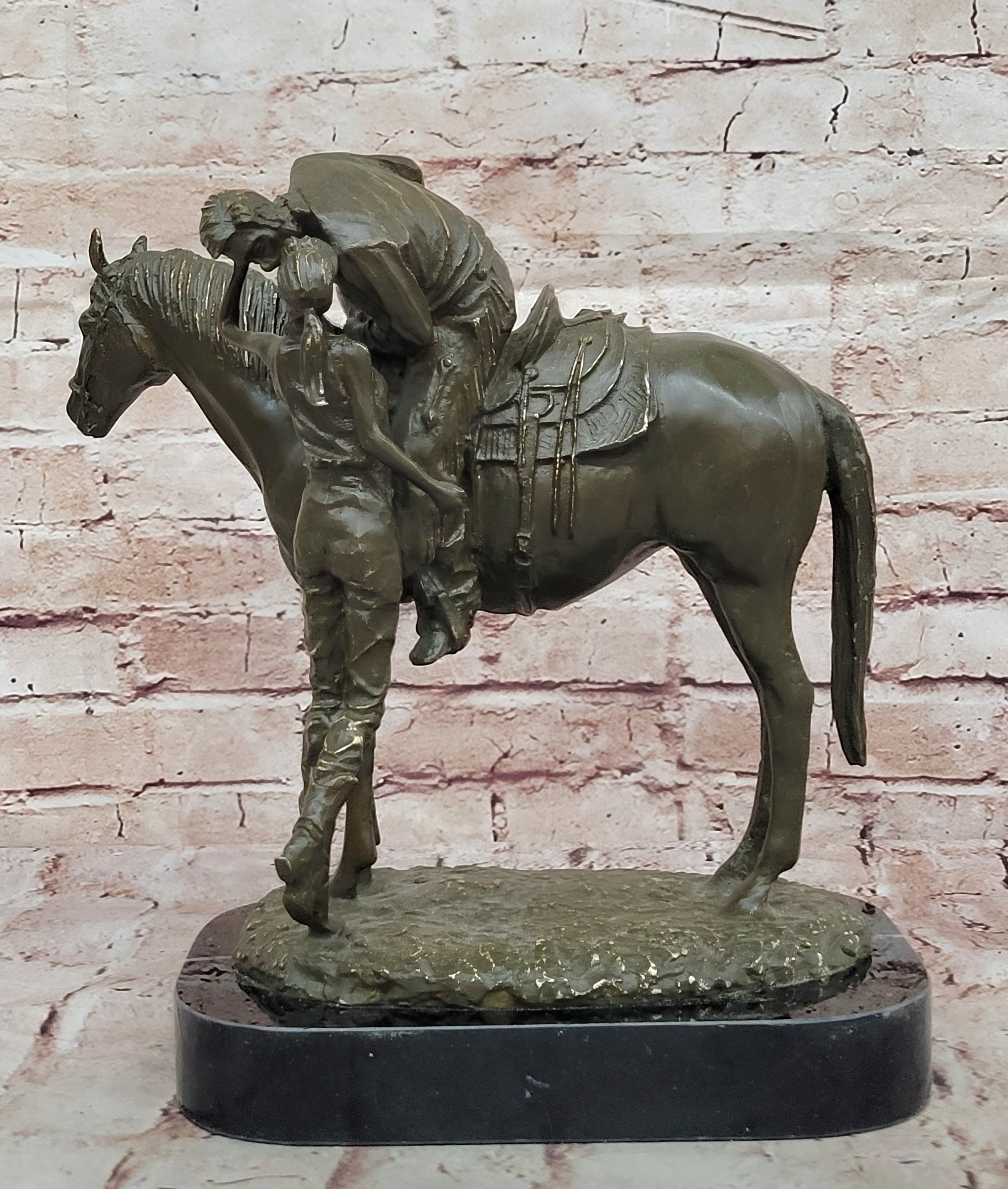 Bronze Sculpture Statue of Cowboy on Horse Kissing Lady Western Farm Decor Figurine
