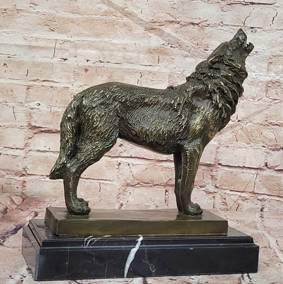 Bronze Full Moon Wolf Statue Howling Wildlife Sculpture Fine Art Figurine