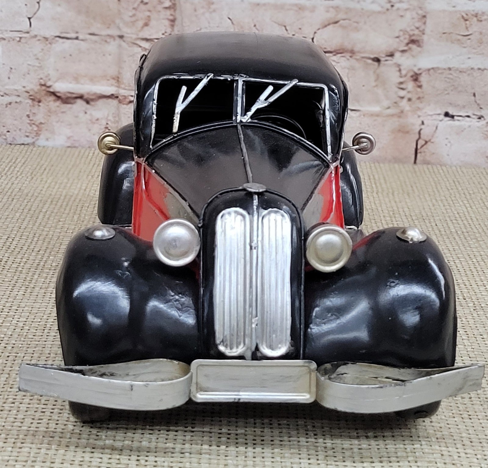 Executive Model Jayland USA 1937 Automobile COUPE Classic Artwork 1/10 NEW!! SALE