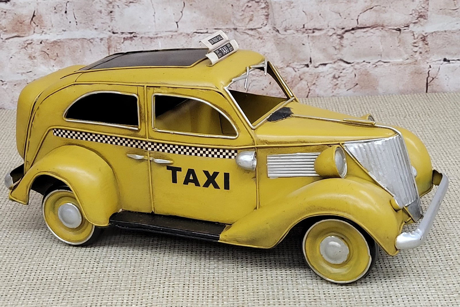 High Quality Iron Crafts Black Retro Taxi Car Model Handmade Metal Decorative