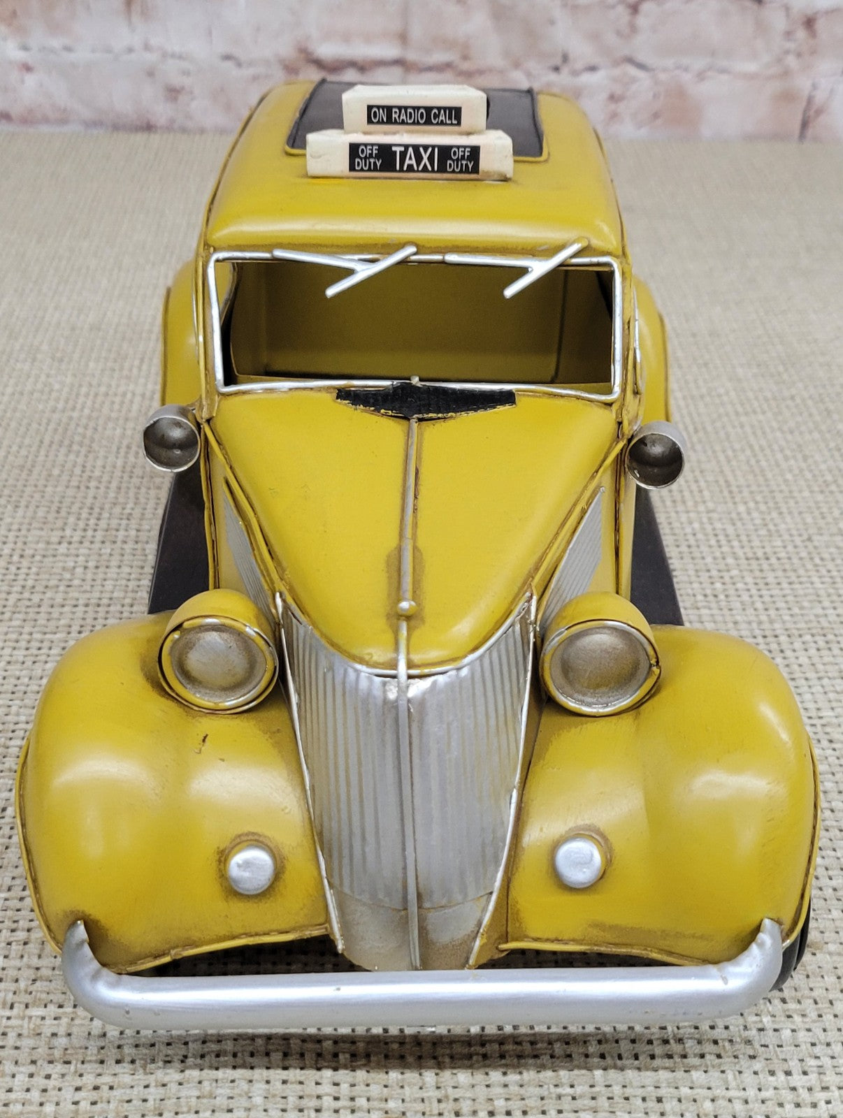 Jayland Checker New York Taxi (Yellow Cab) 1930 Styles Metal Masterpiece