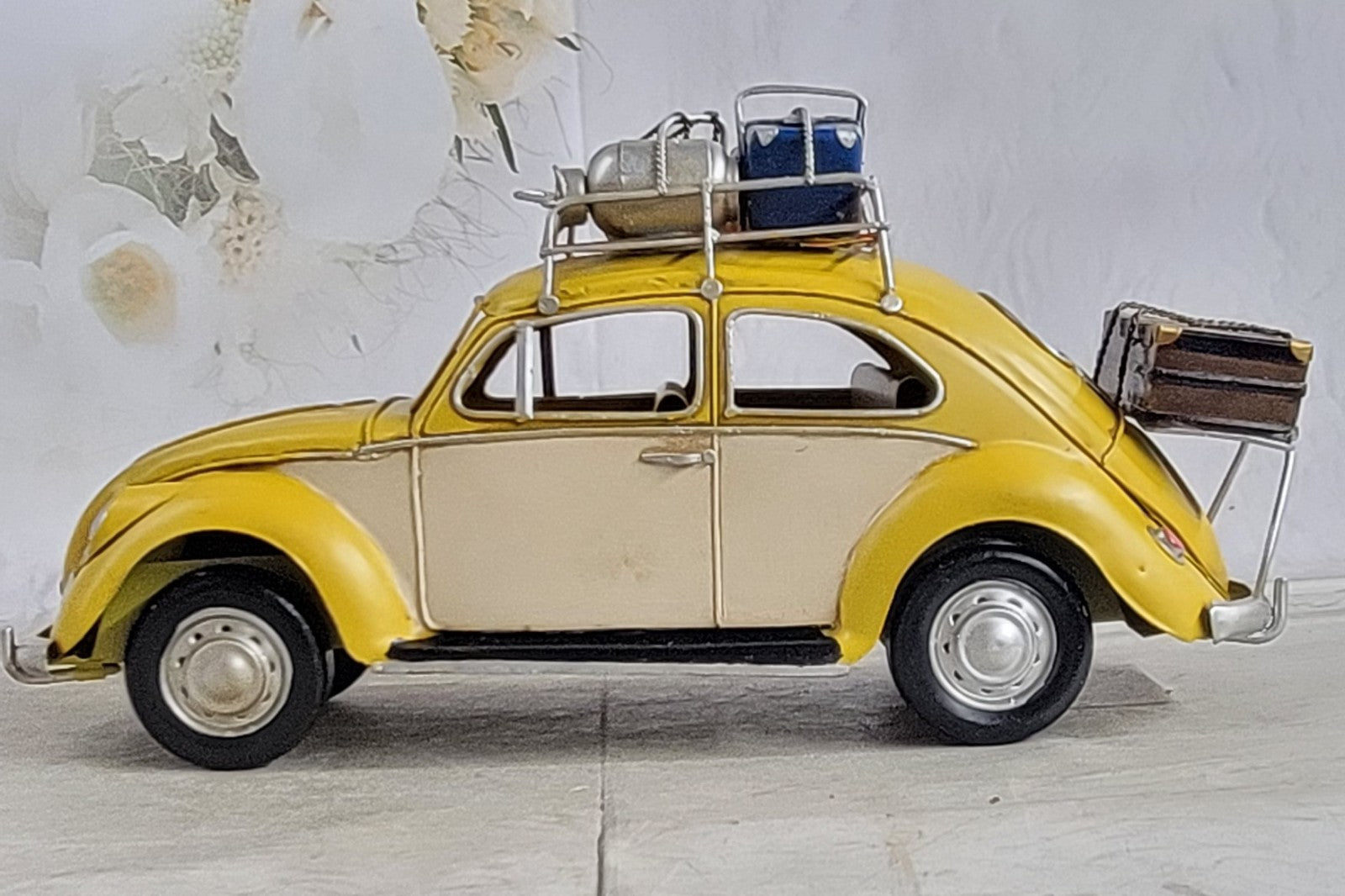 Vintage handmade iron art roof rack for luggage frame decoration beetle model