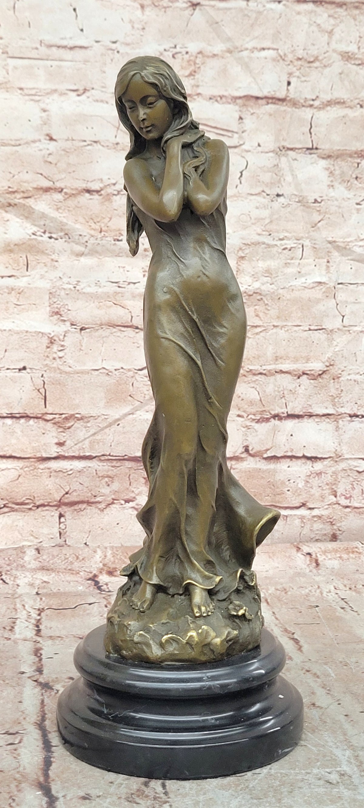 Sensual Female Bronze Sculpture in Art Deco Style | Handcrafted Statue by Milo | Lost Wax Technique