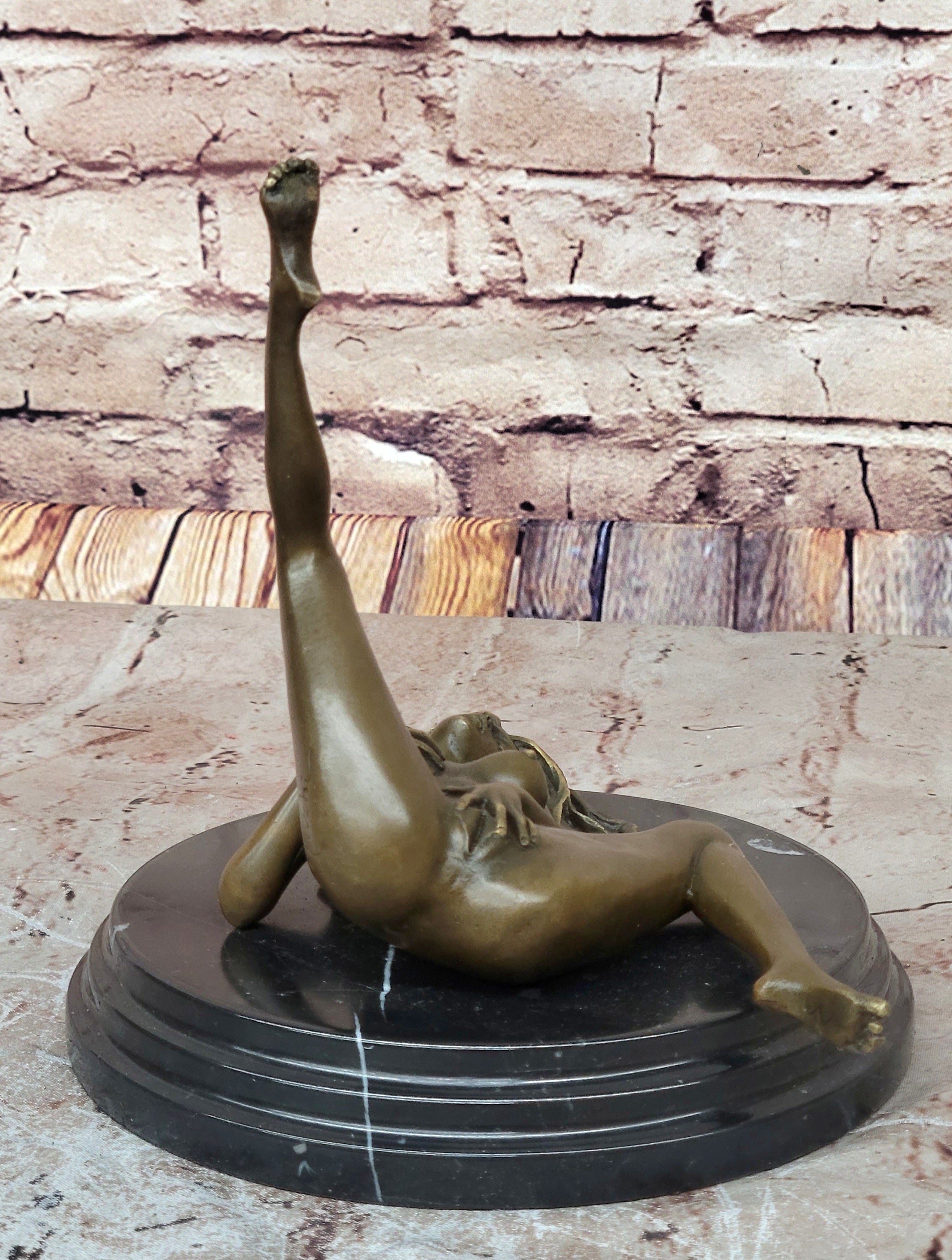 Handcrafted Collectible Erotic Nude Woman Bronze Artwork Figurine Figure Decor