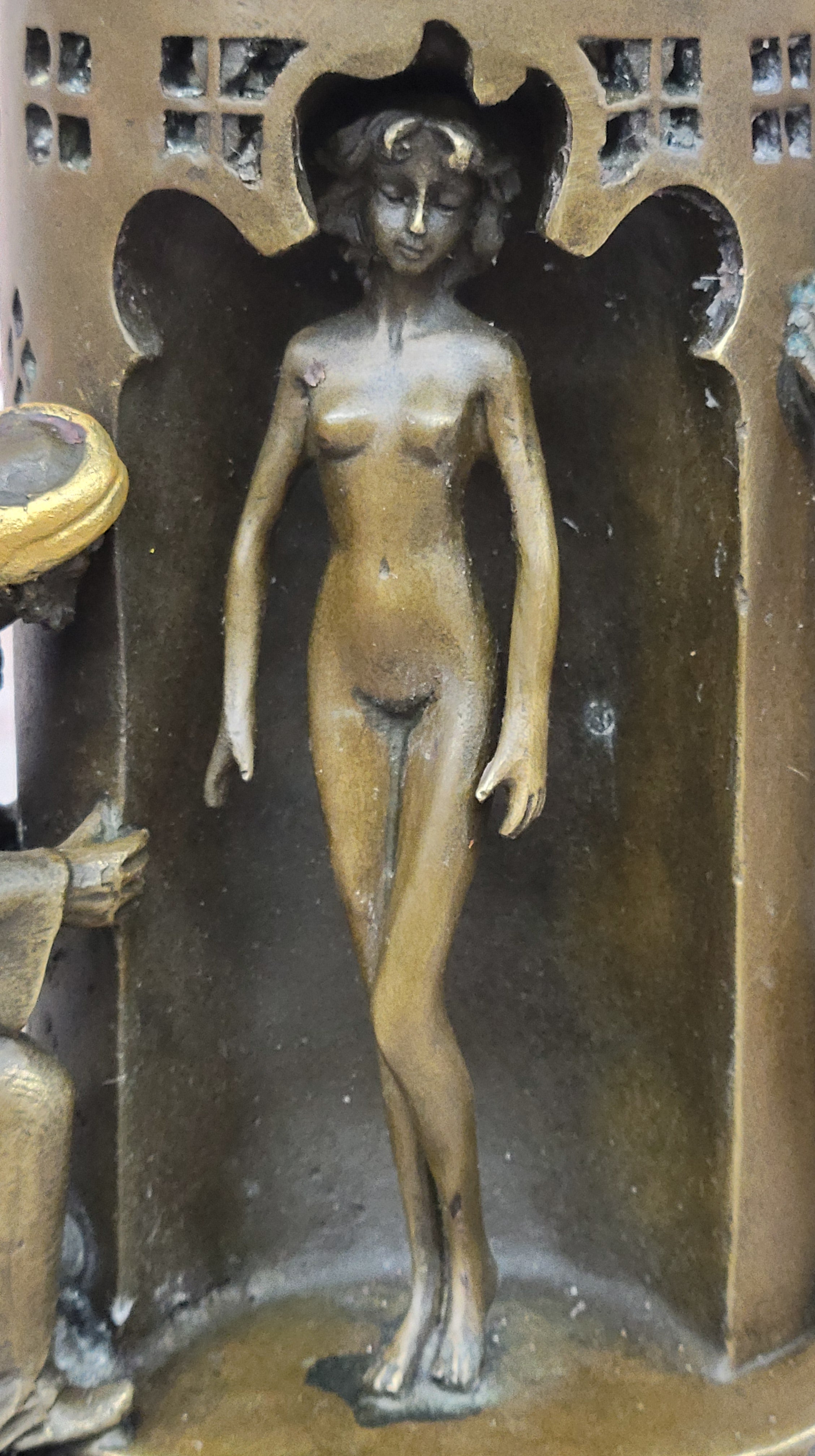 Handcrafted bronze sculpture SALE Fema Nude Men Arab Harem Ali Peeping Oriental