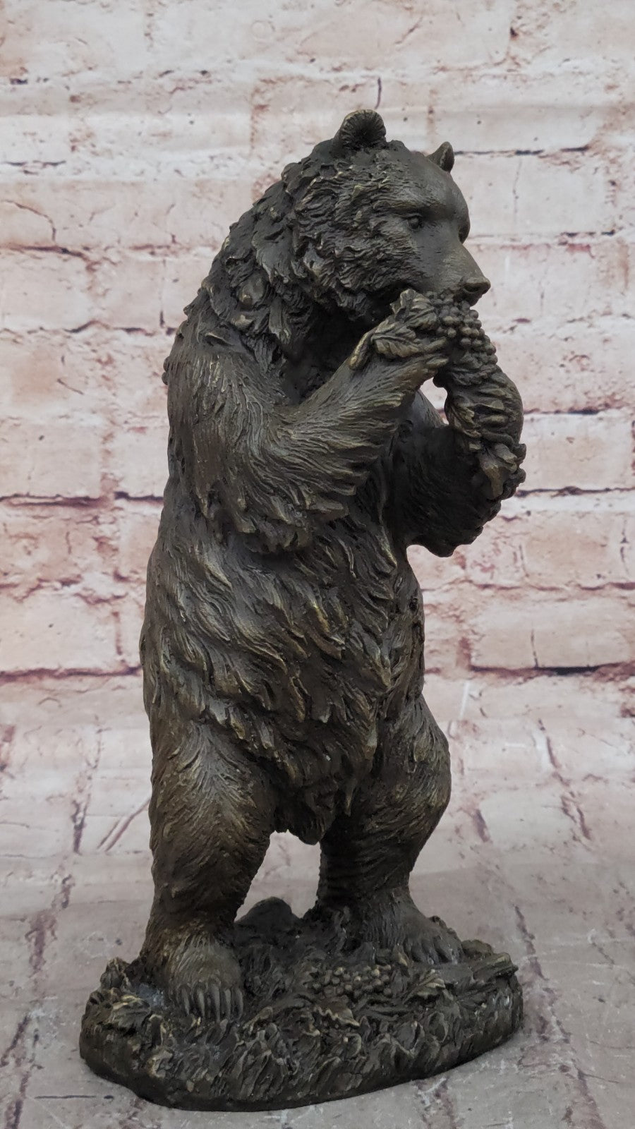 Kodiak Grizzly Bear Lodge Wildlife Lodge Artwork Bronze Statue Sculpture Figure