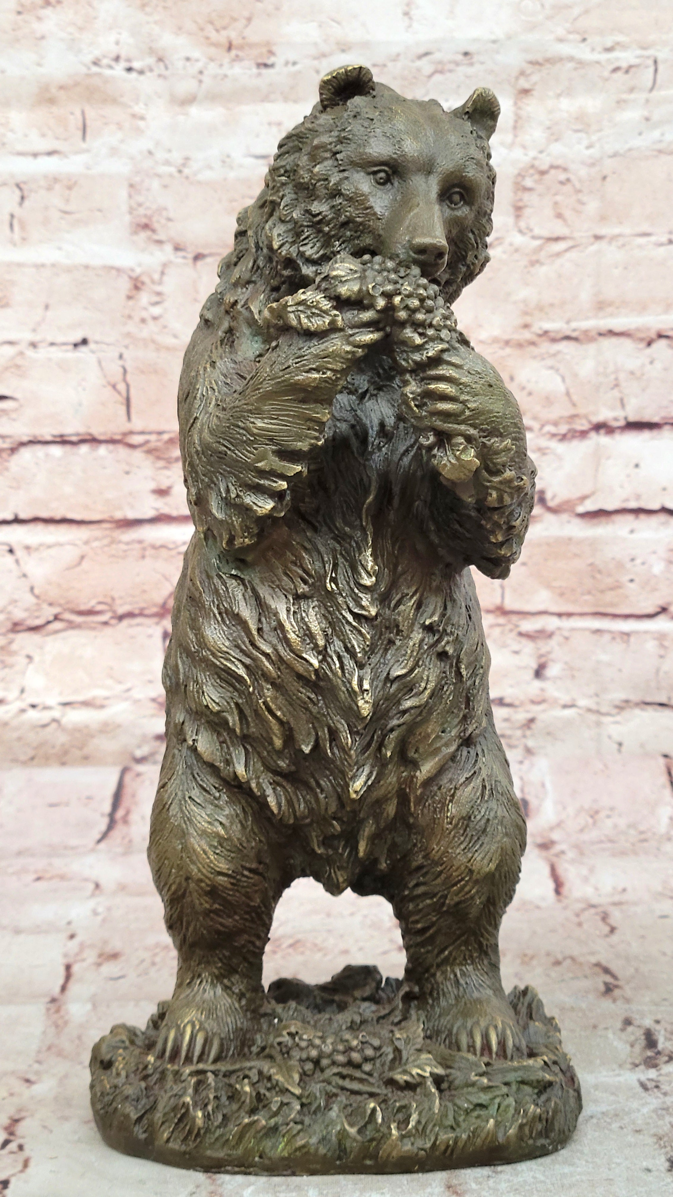 Kodiak Grizzly Bear Lodge Wildlife Lodge Artwork Bronze Statue Sculpture Figure