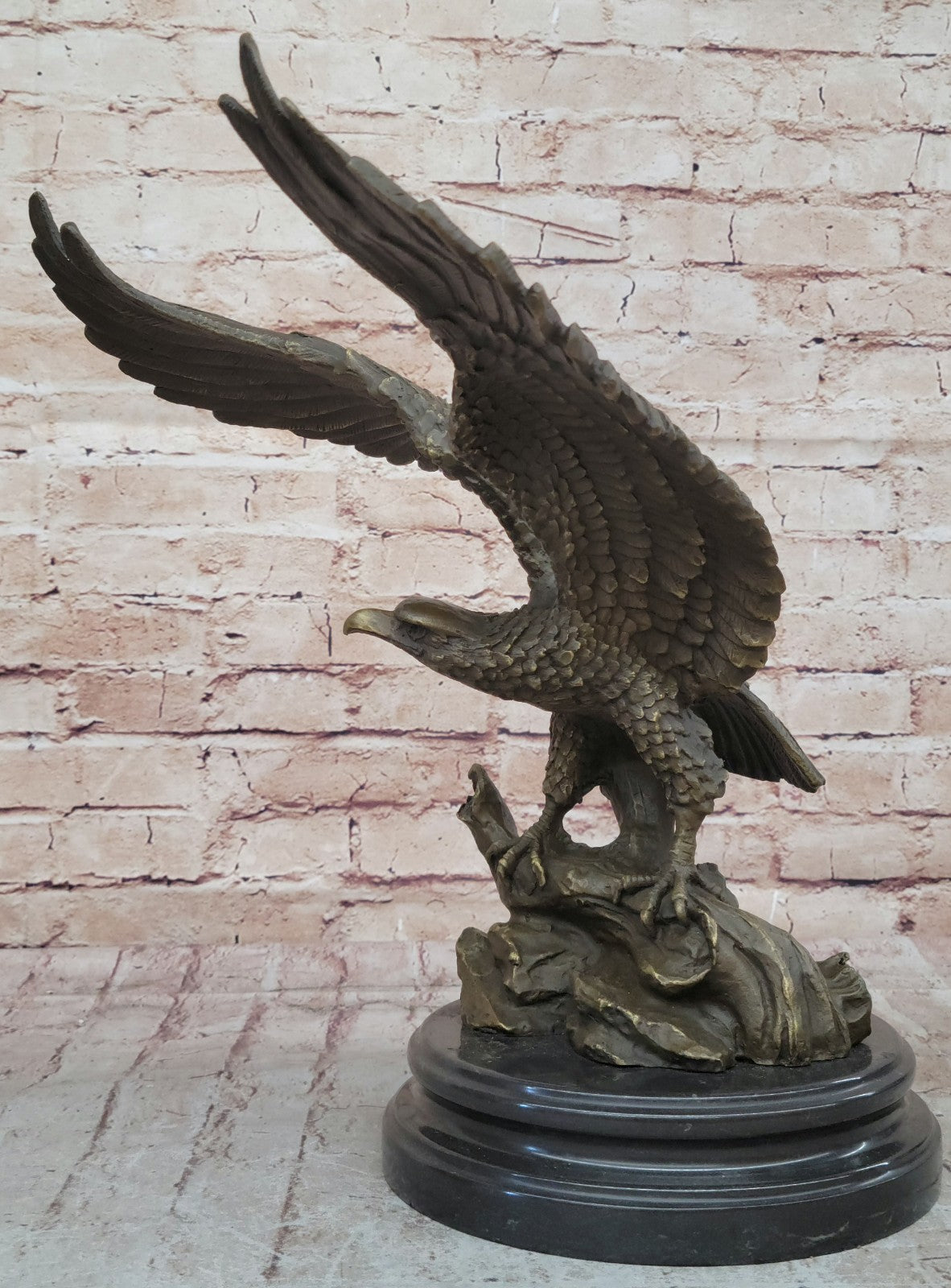 Handcrafted bronze sculpture SALE Deco Art Eagle Bald American Hawk Size Life