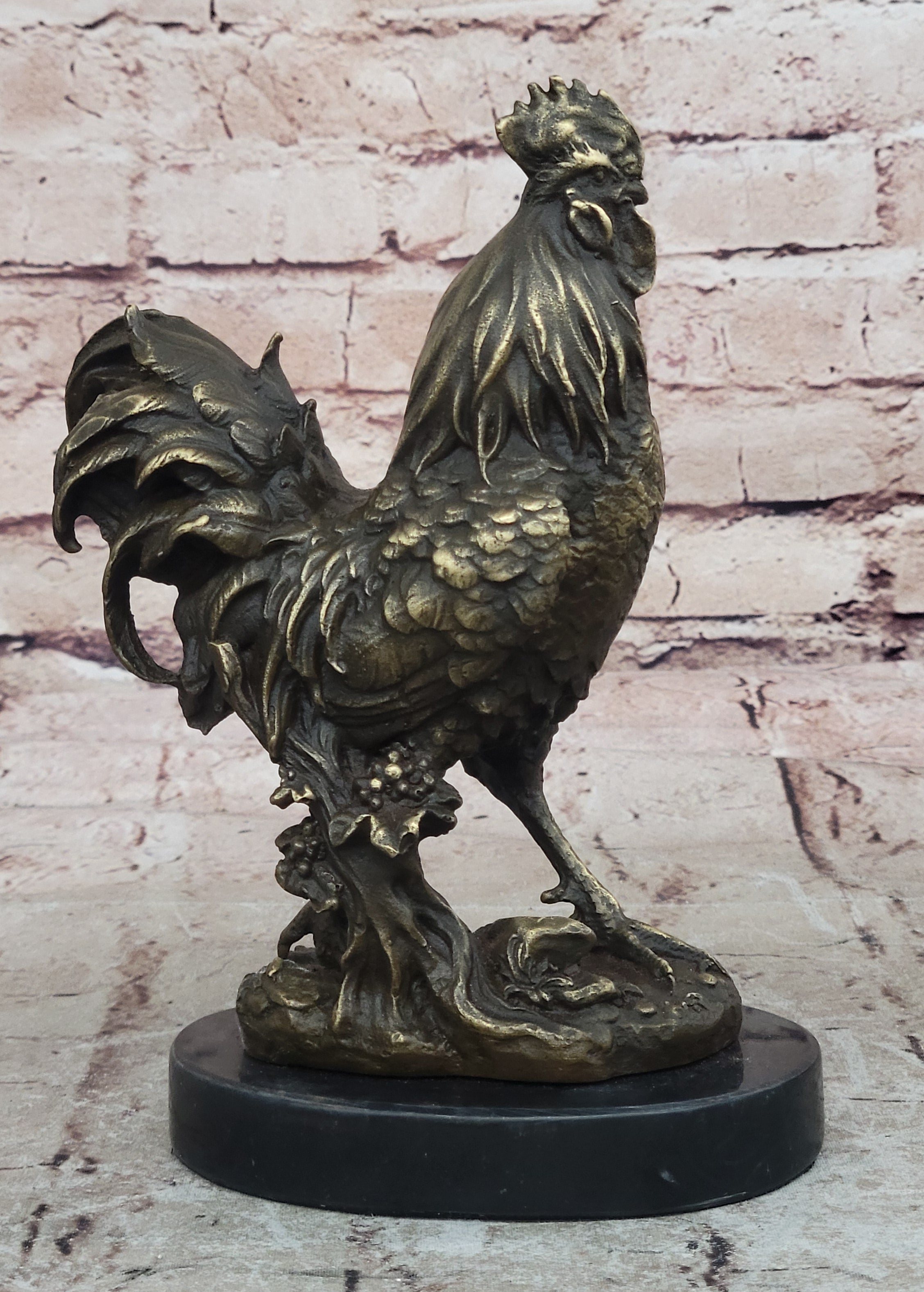 Handcrafted Detailed Hot Cast Farm Rooster Farm Decoration Bronze Sculpture Sale