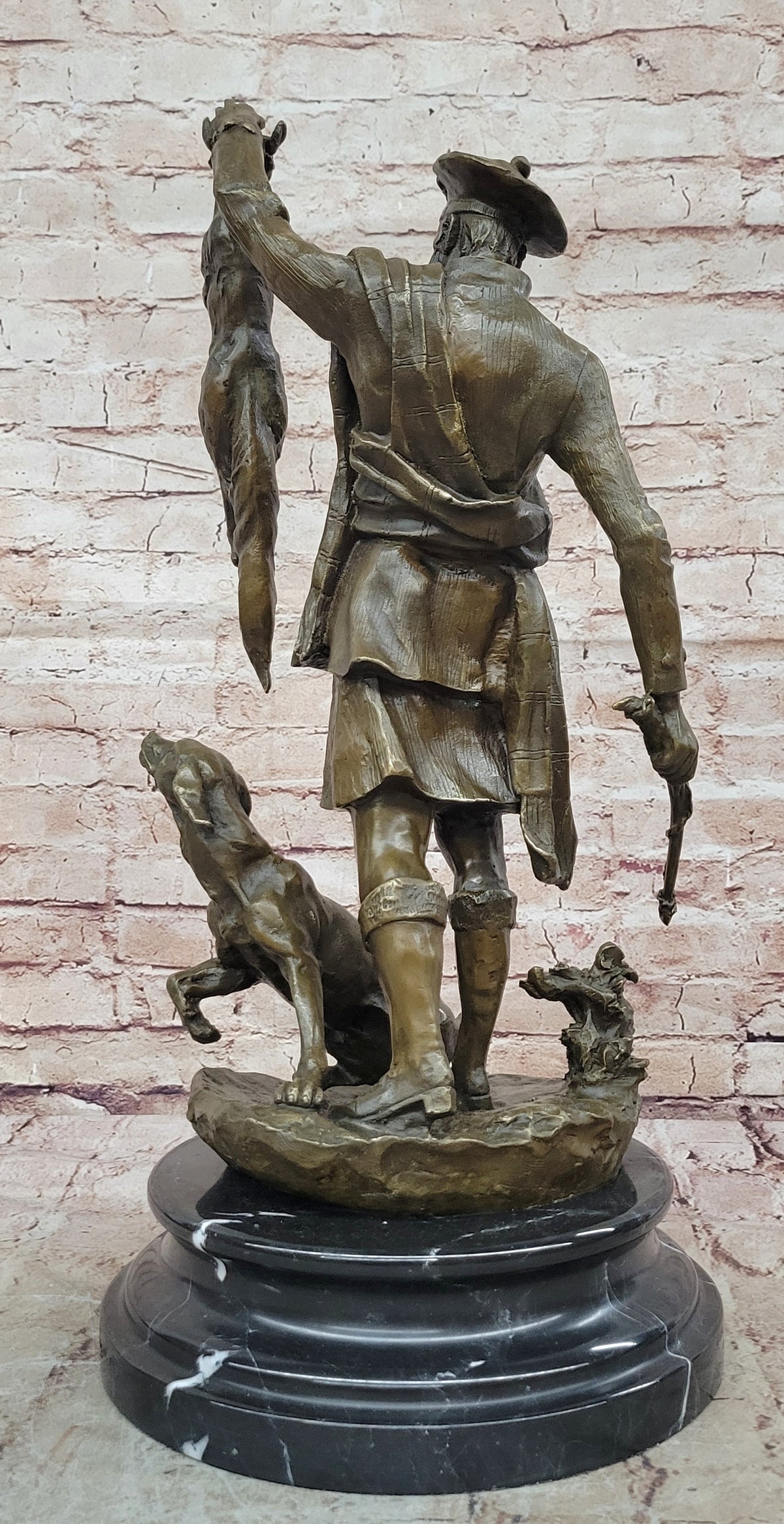 Bronze figure of Scottish hunter and hound with the kill Vitaleh Hot Cast Art Deco